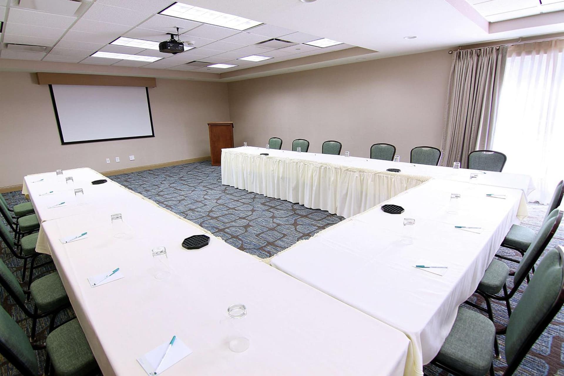 Homewood Suites by Hilton Fargo gallery photo in Fargo, ND — image 7