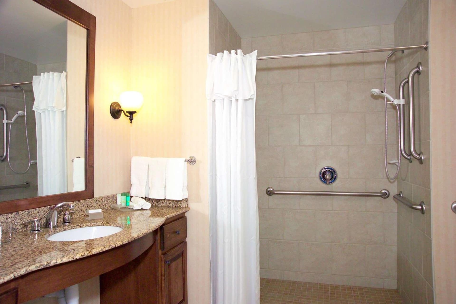 Homewood Suites by Hilton Fargo gallery photo in Fargo, ND — image 26