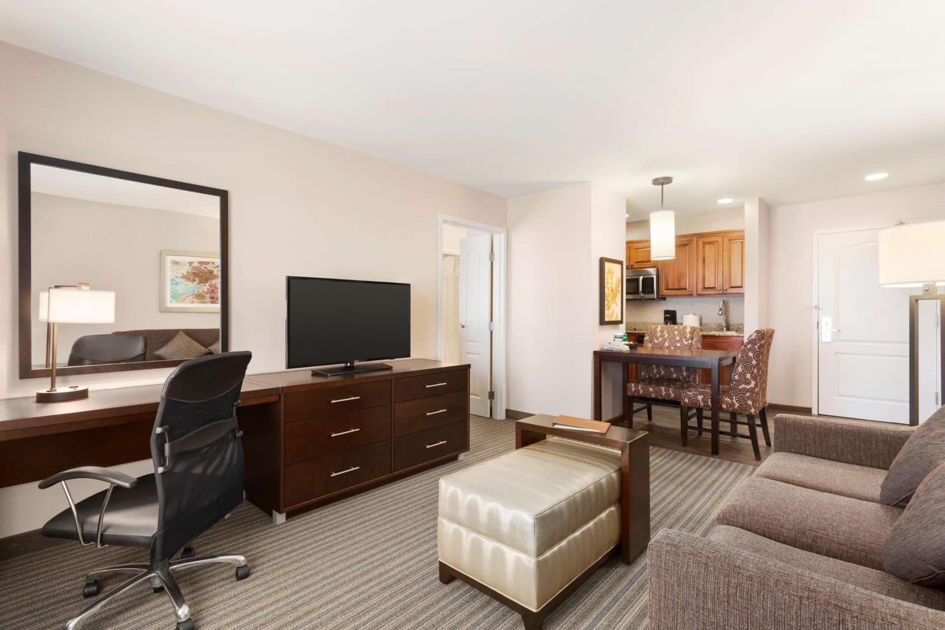 Homewood Suites by Hilton Fargo gallery photo in Fargo, ND — image 63