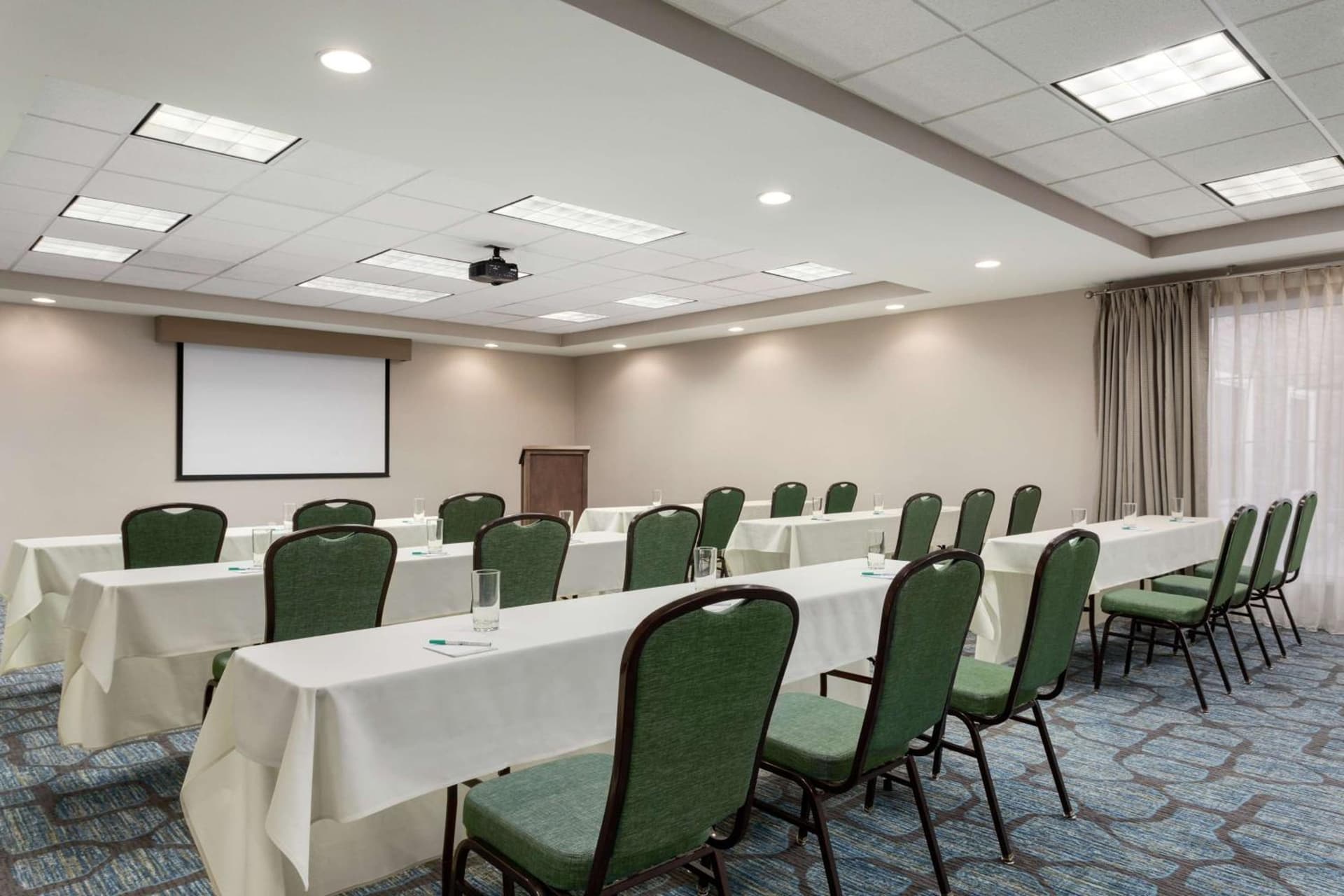 Homewood Suites by Hilton Fargo gallery photo in Fargo, ND — image 15