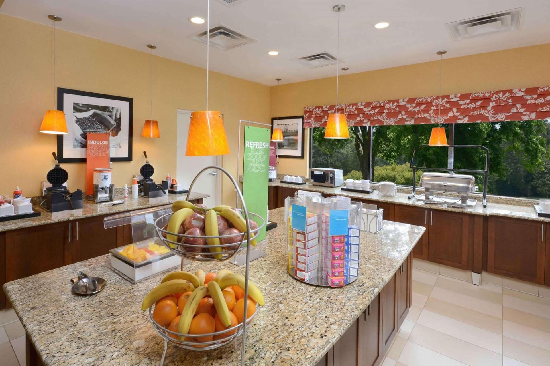 Hampton Inn & Suites Dallas Downtown property photo 11 of 45 in Dallas, Texas