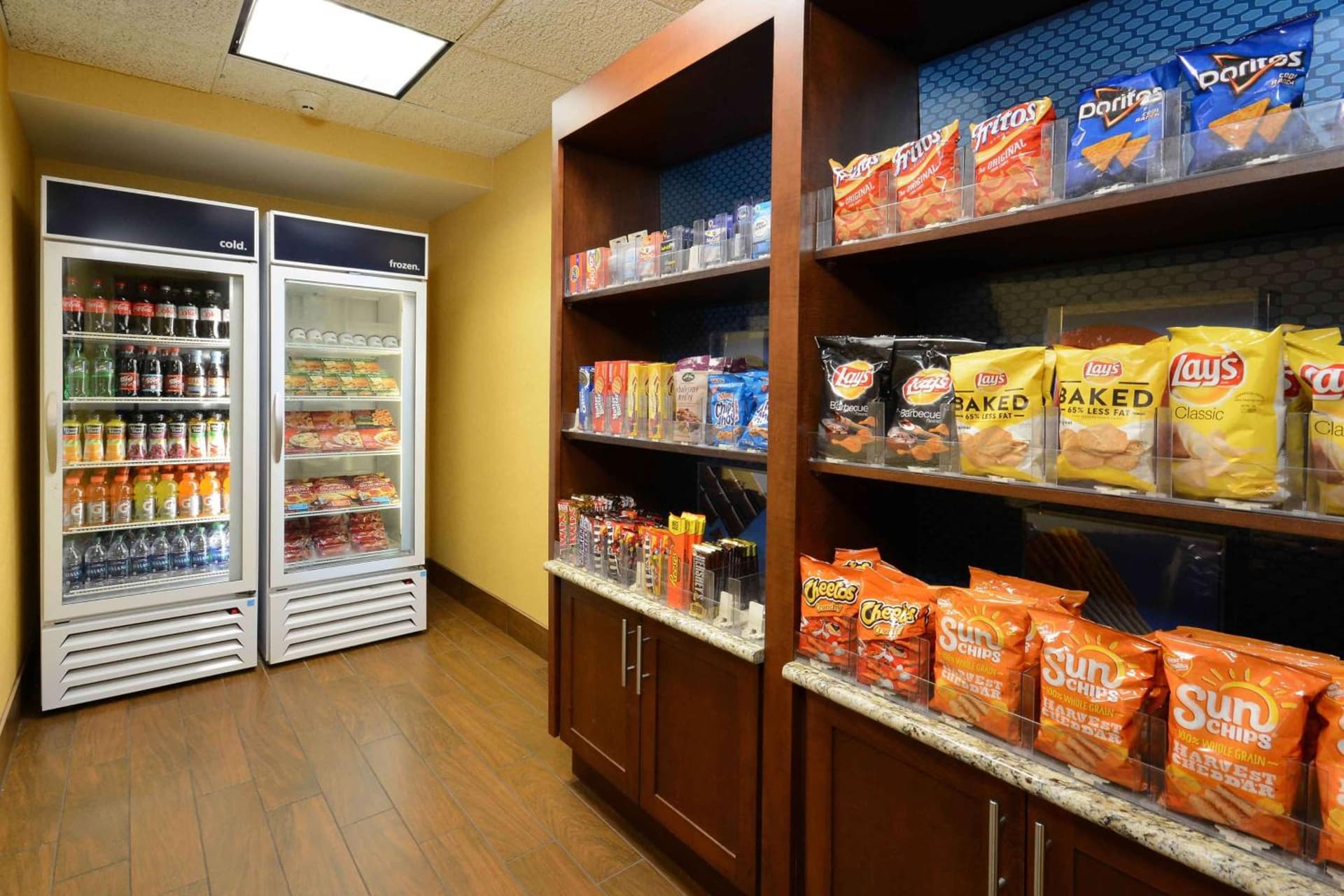Hampton Inn & Suites Dallas Downtown property photo 28 of 45 in Dallas, Texas