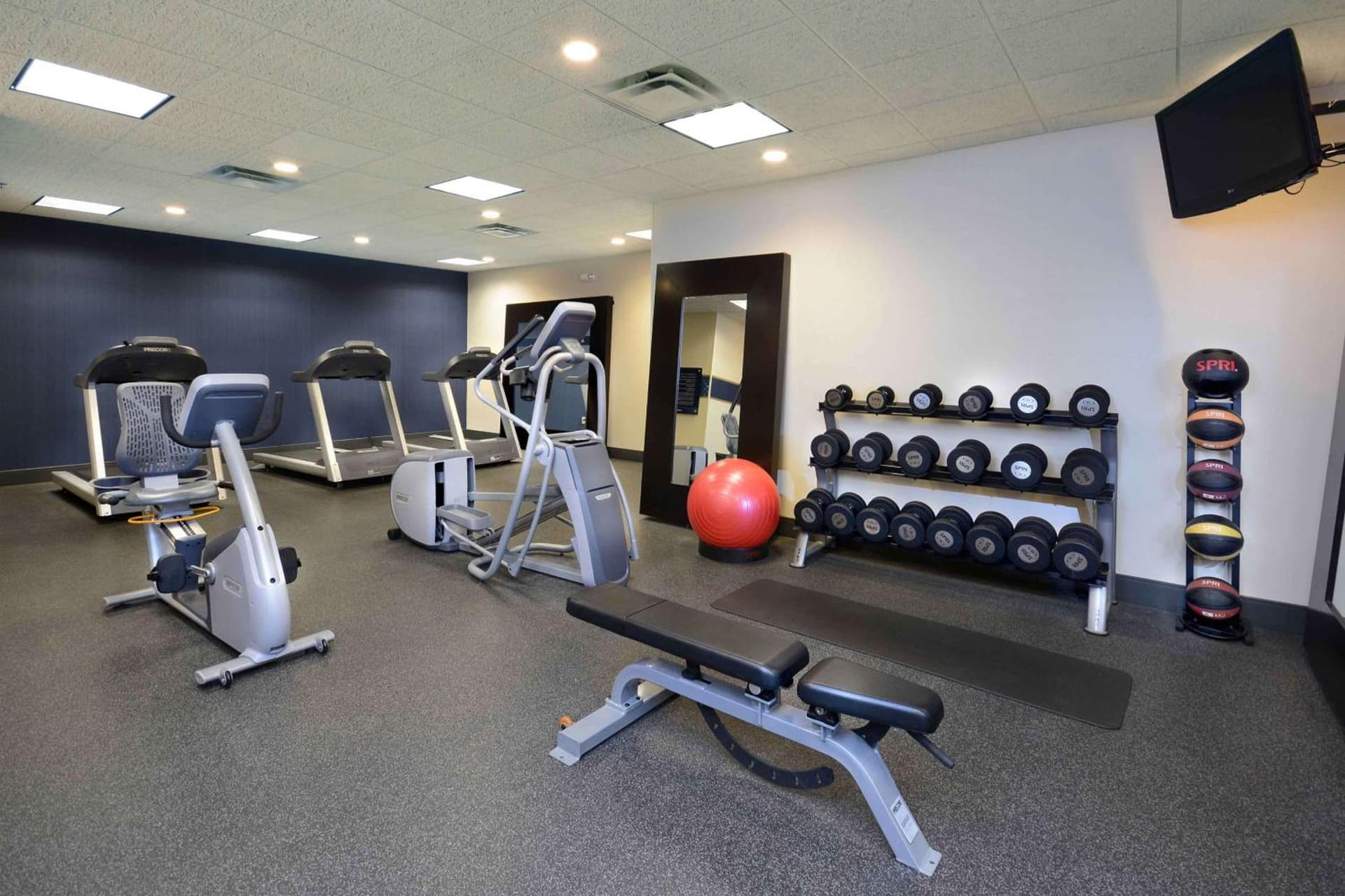 Hampton Inn & Suites Dallas Downtown property photo 10 of 45 in Dallas, Texas