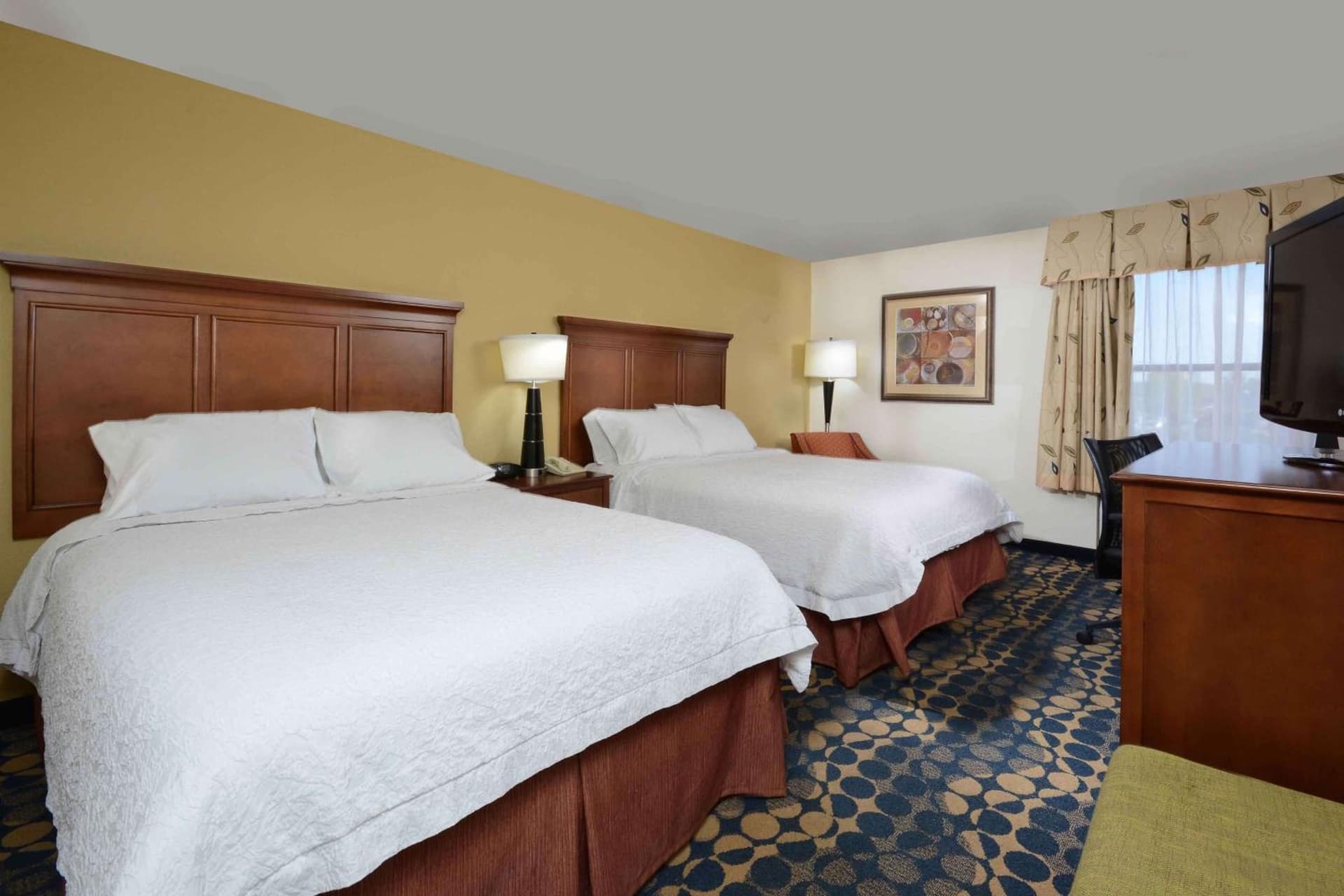 Hampton Inn Fayetteville Fort Bragg interior in Fayetteville, NC — gallery photo 2