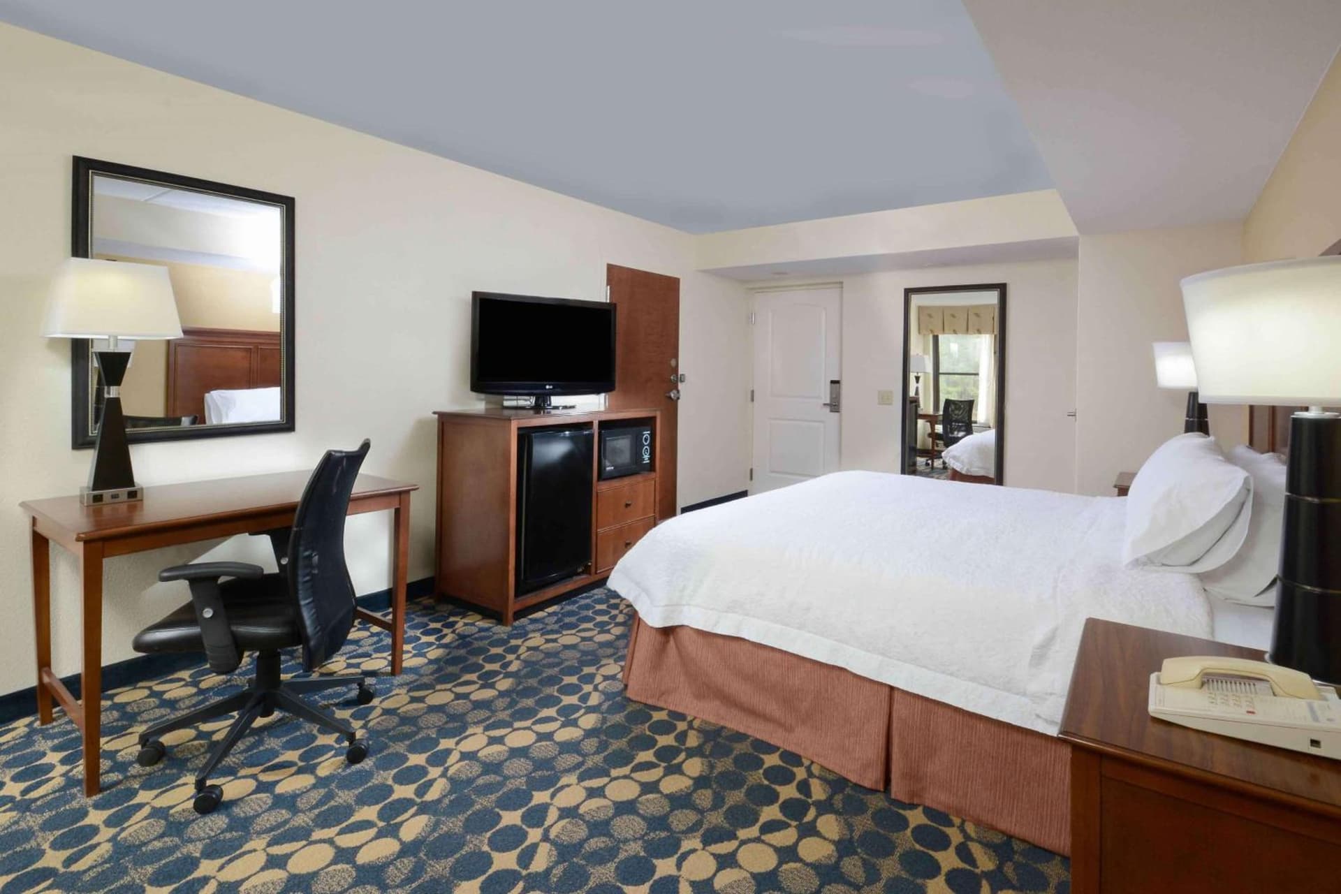 Hampton Inn & Suites Dallas Downtown property photo 12 of 45 in Dallas, Texas