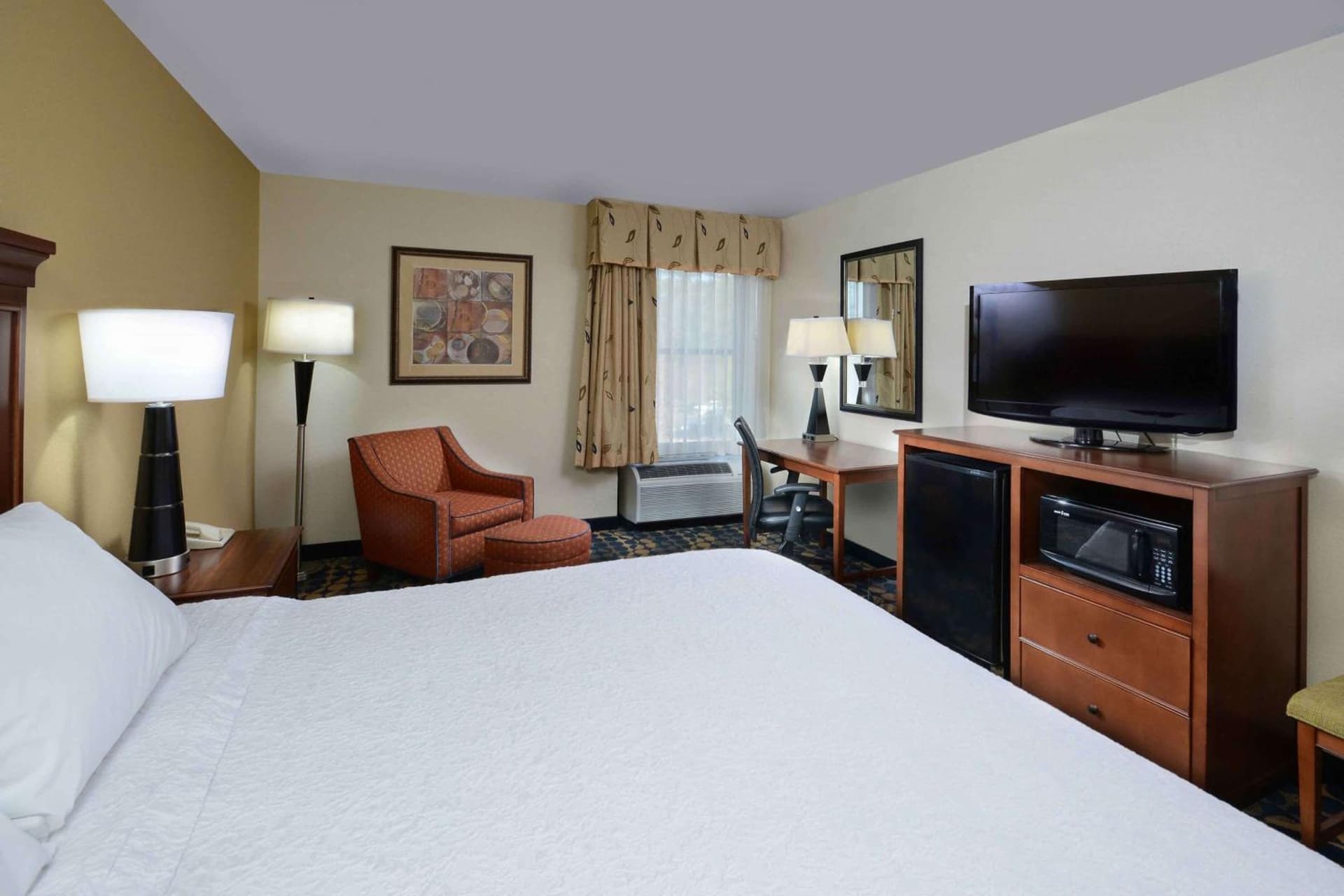 Hampton Inn & Suites Dallas Downtown property photo 7 of 45 in Dallas, Texas