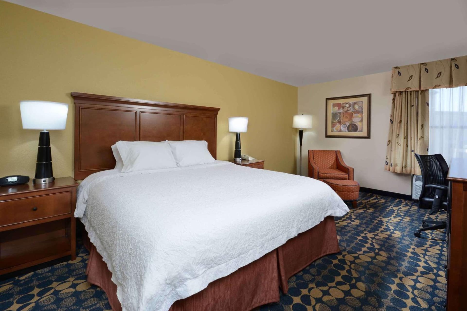Hampton Inn & Suites Dallas Downtown property photo 32 of 45 in Dallas, Texas