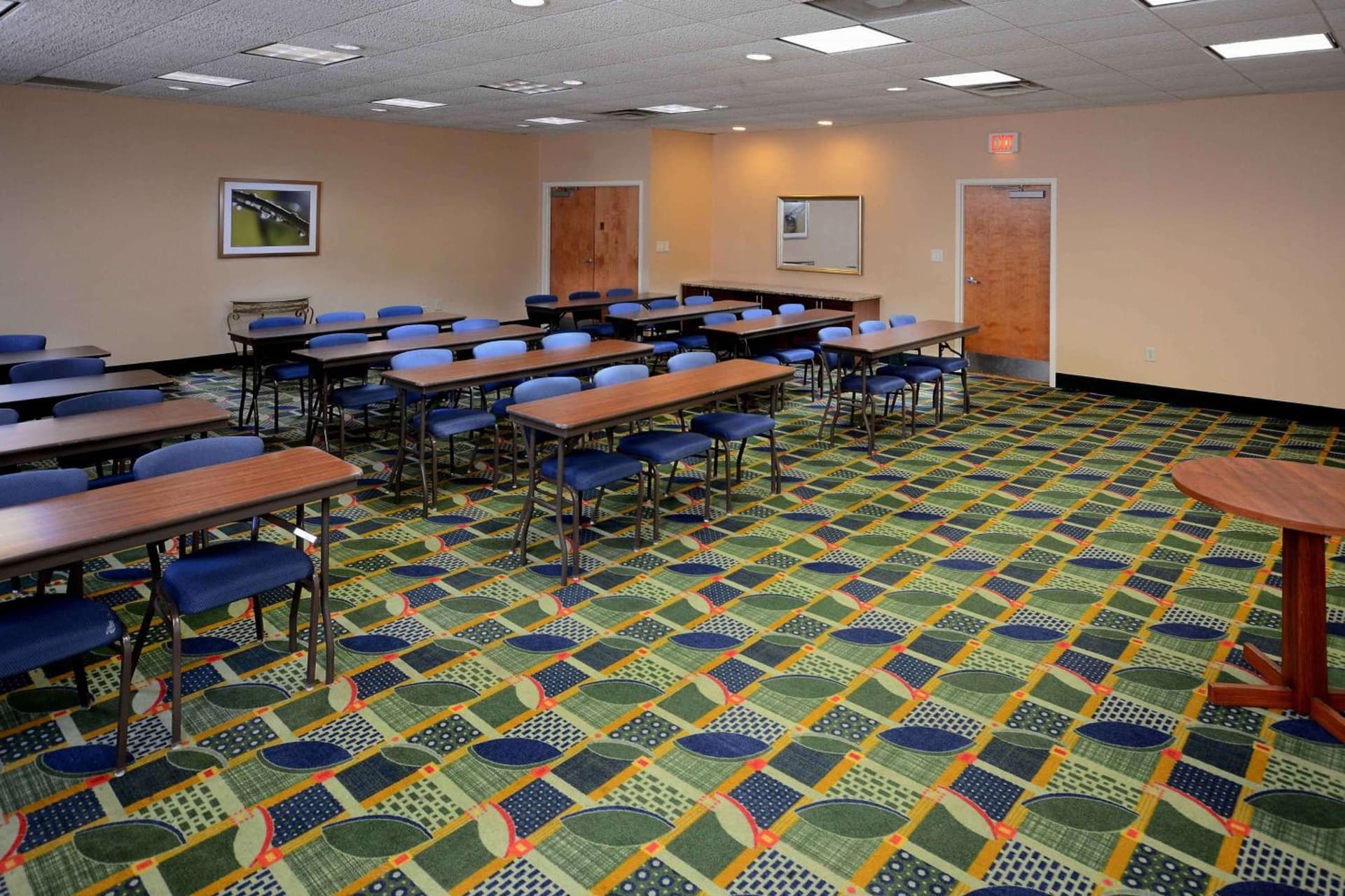 Hampton Inn & Suites Dallas Downtown property photo 21 of 45 in Dallas, Texas