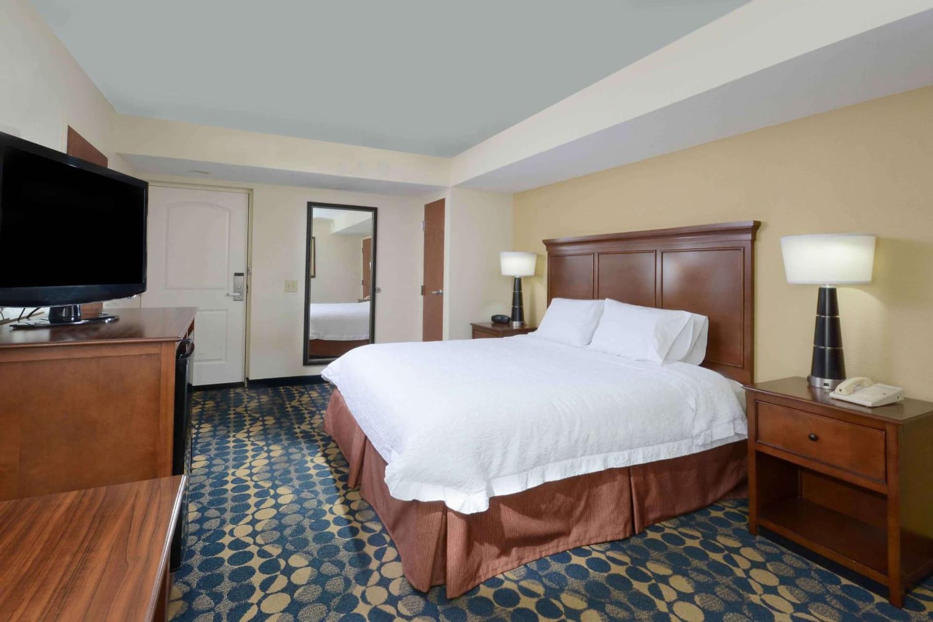 Hampton Inn & Suites Dallas Downtown property photo 9 of 45 in Dallas, Texas