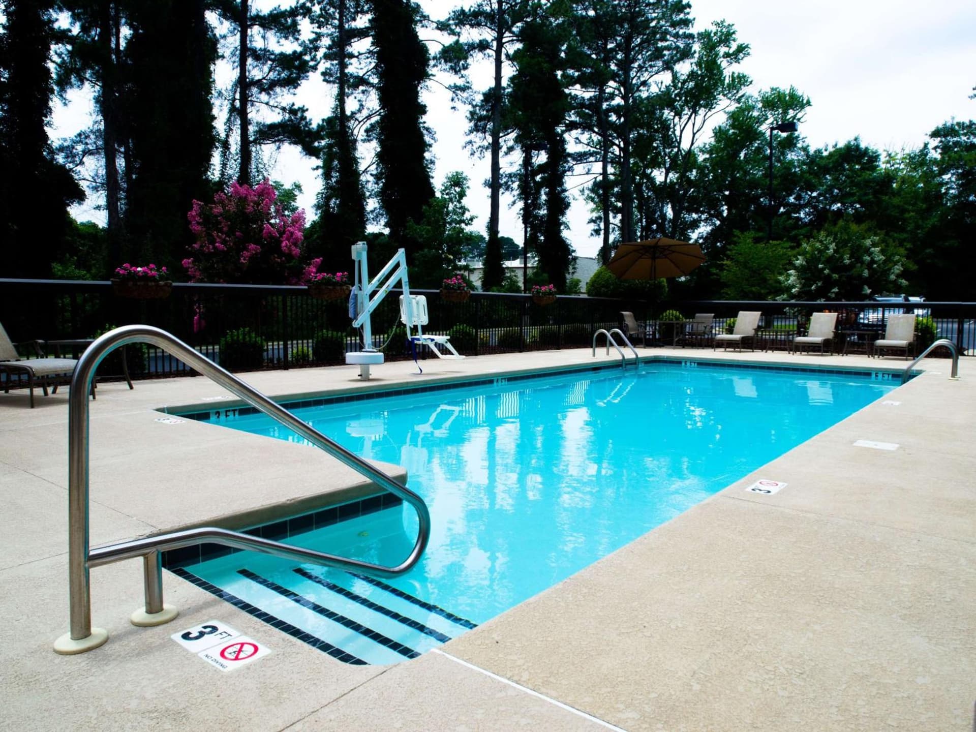 Hampton Inn Spring Lake Fayetteville gallery photo in Spring Lake, NC — image 79