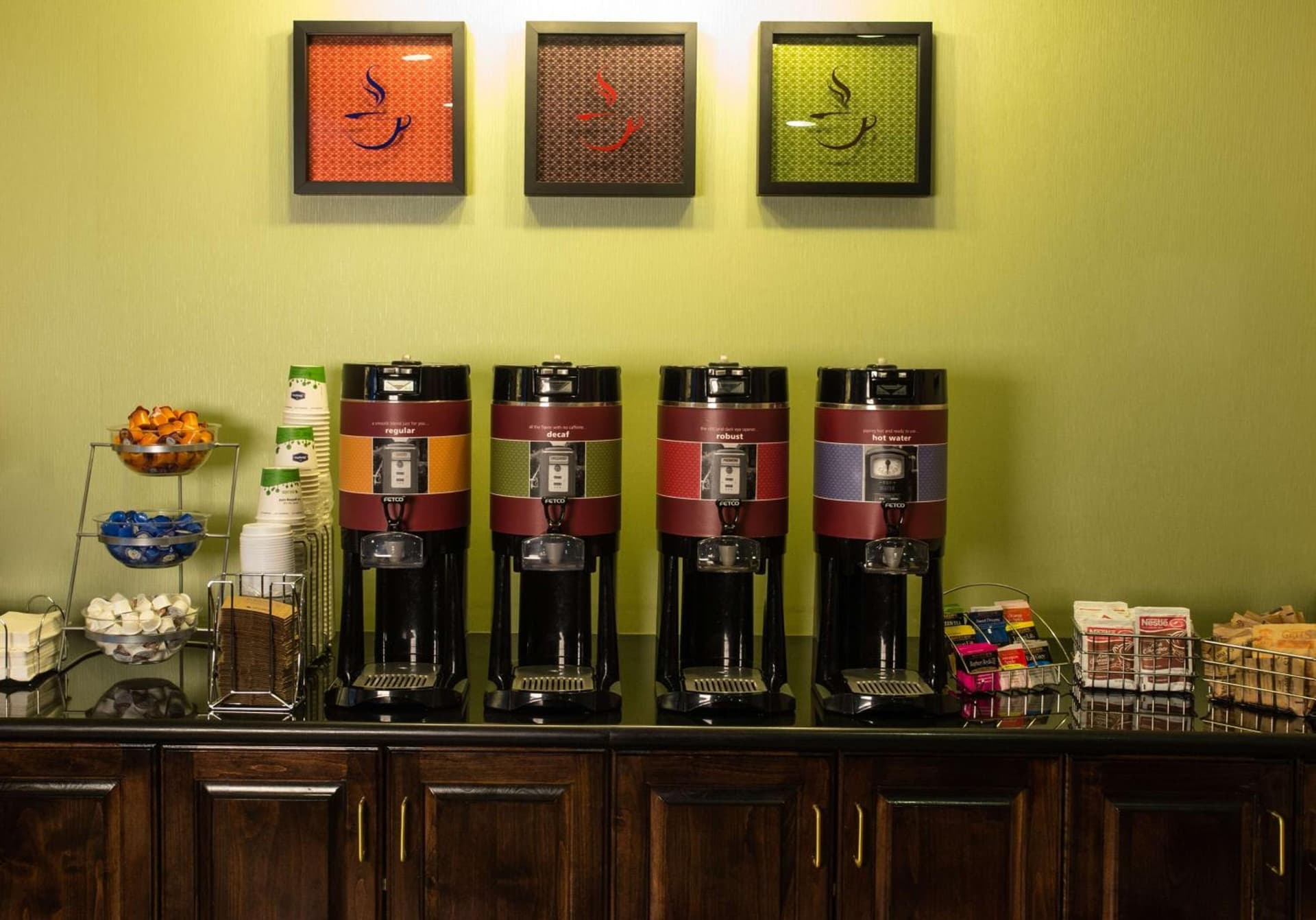 Hampton Inn Spring Lake Fayetteville gallery photo in Spring Lake, NC — image 60