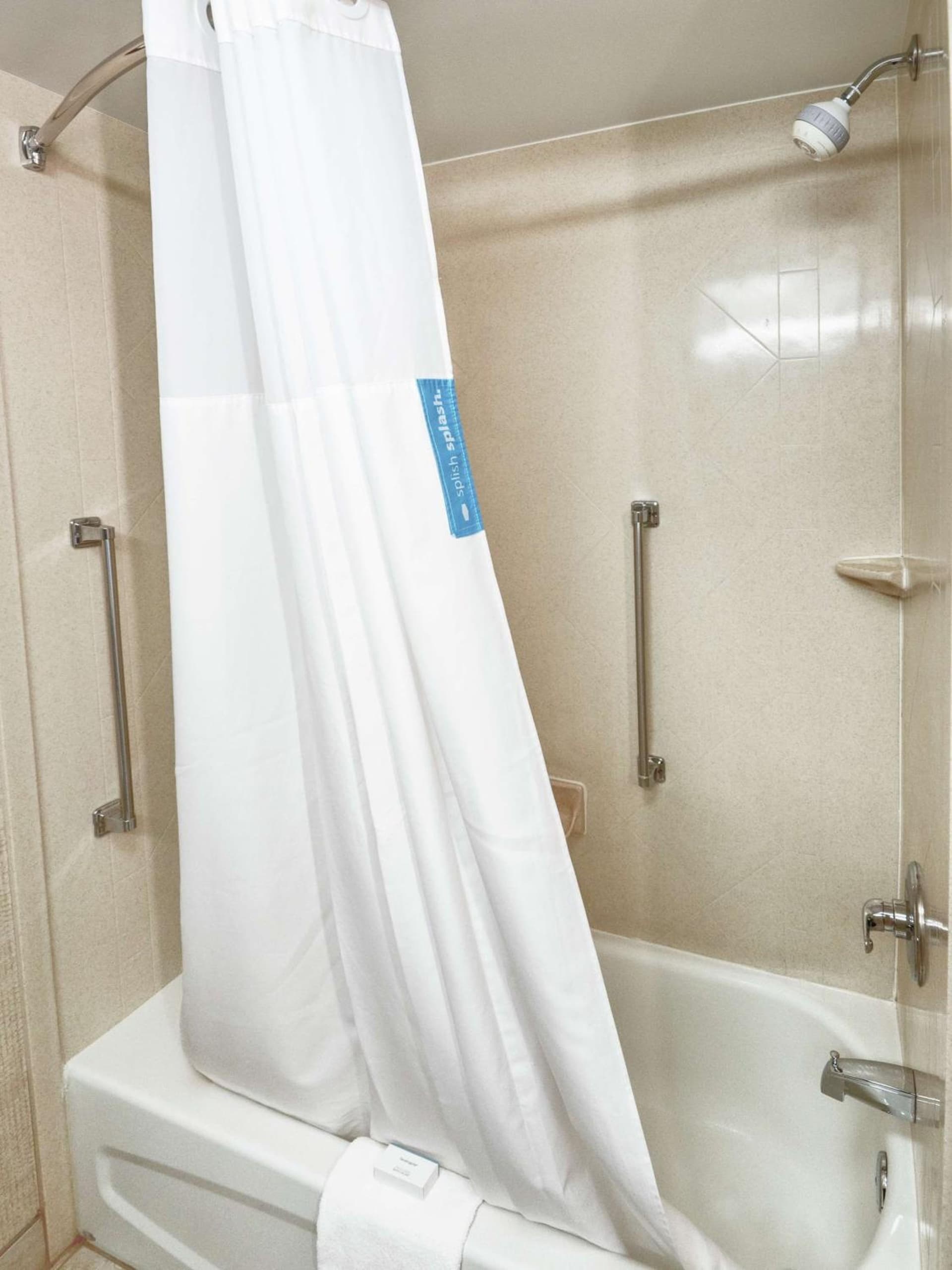 Hampton Inn Spring Lake Fayetteville gallery photo in Spring Lake, NC — image 48