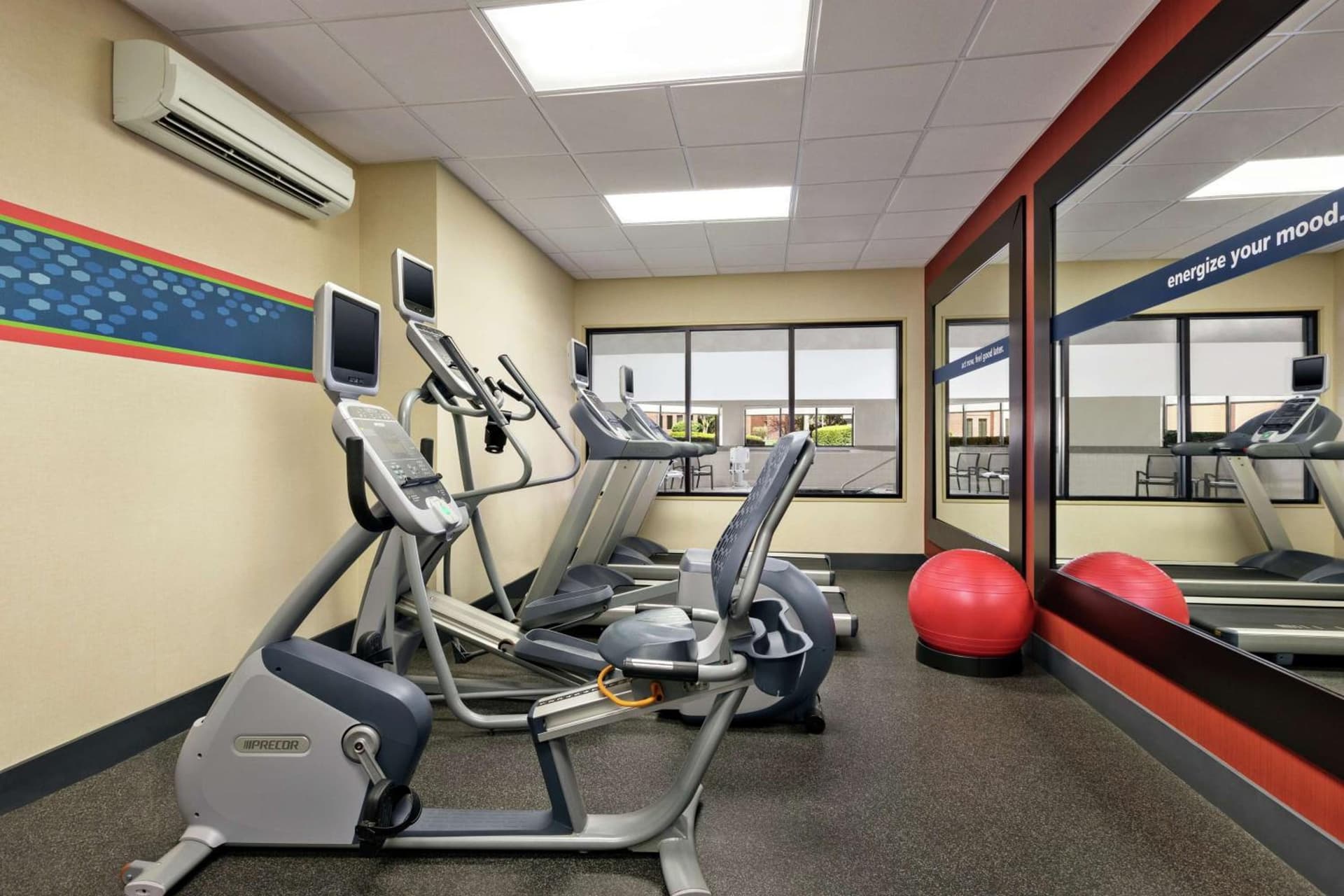 Hampton Inn & Suites Frederick/Fort Detrick gallery photo in Frederick, MD — image 24