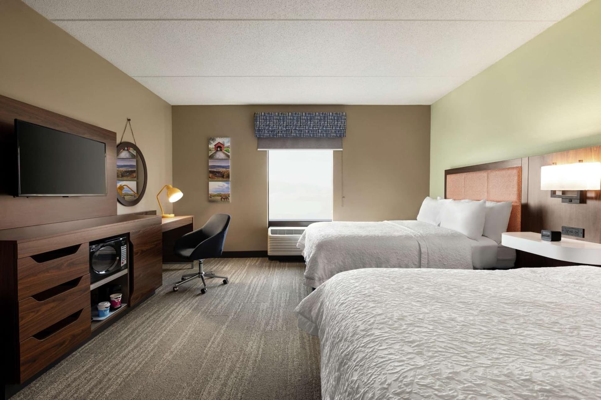 Hampton Inn & Suites Frederick/Fort Detrick property views in Frederick, MD — gallery photo 3