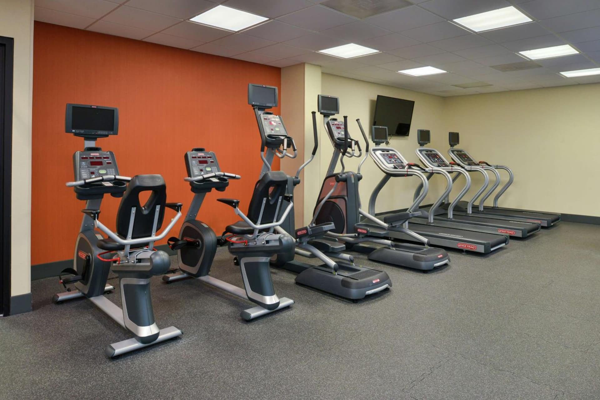 Hampton Inn Frederick gallery photo in Frederick, MD — image 21