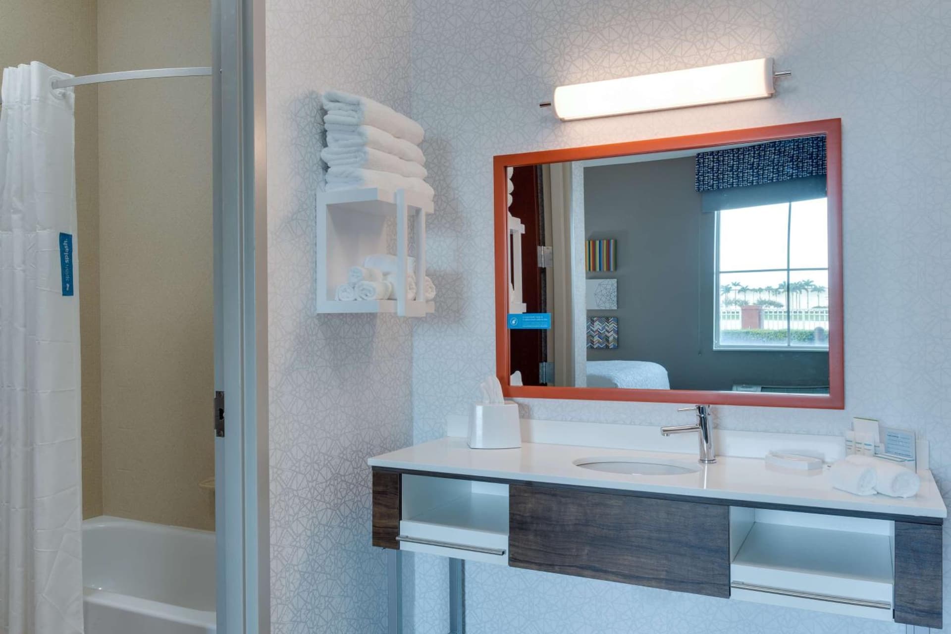Hampton Inn & Suites Fort Lauderdale - Miramar interior in Miramar, FL — gallery photo 2