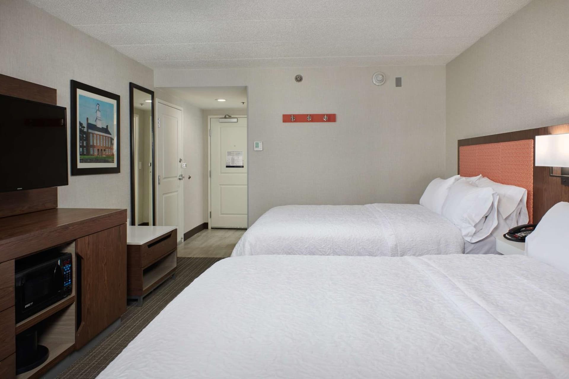 Hampton Inn Fairfax City gallery photo in Fairfax, VA — image 14