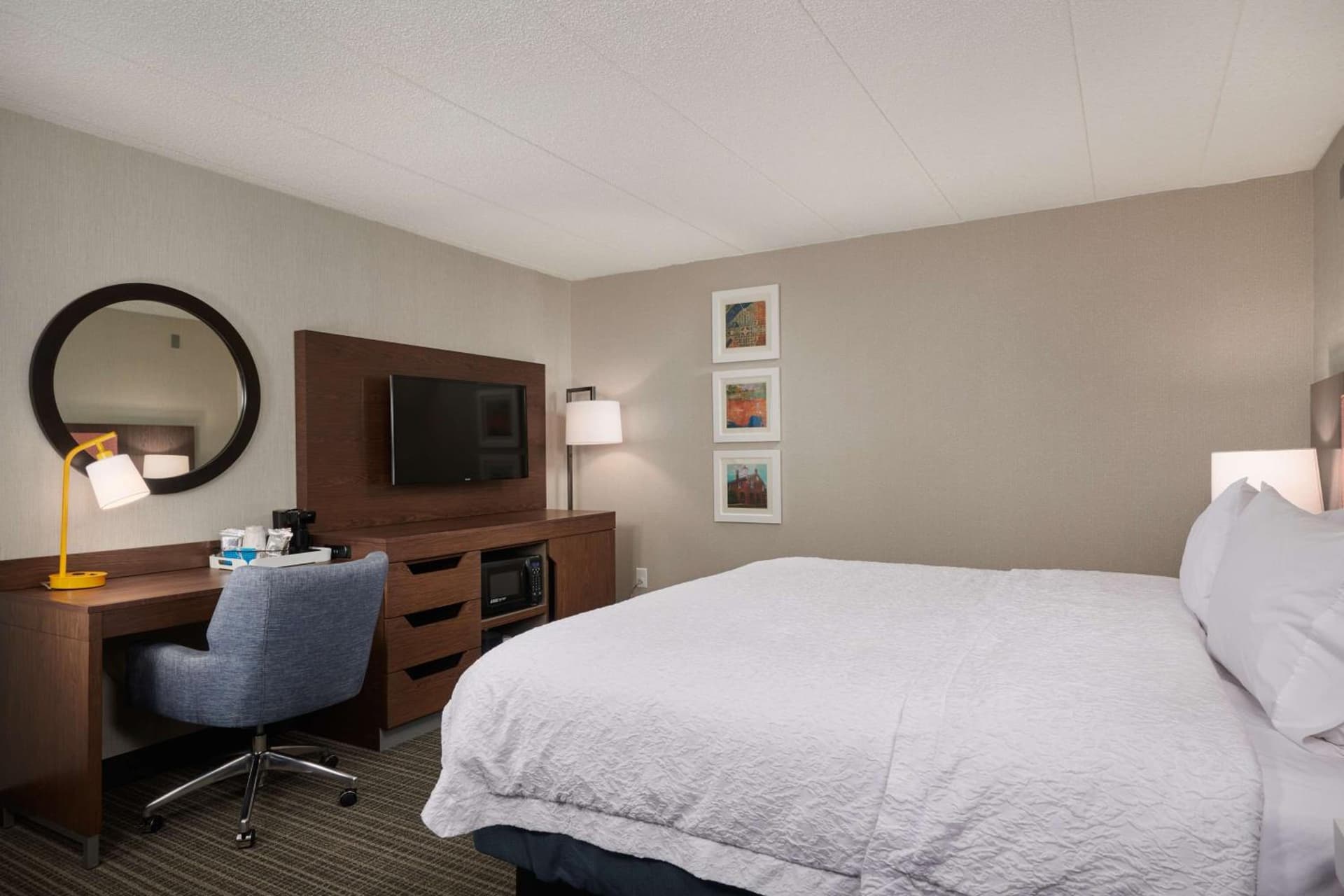 Hampton Inn Fairfax City gallery photo in Fairfax, VA — image 11