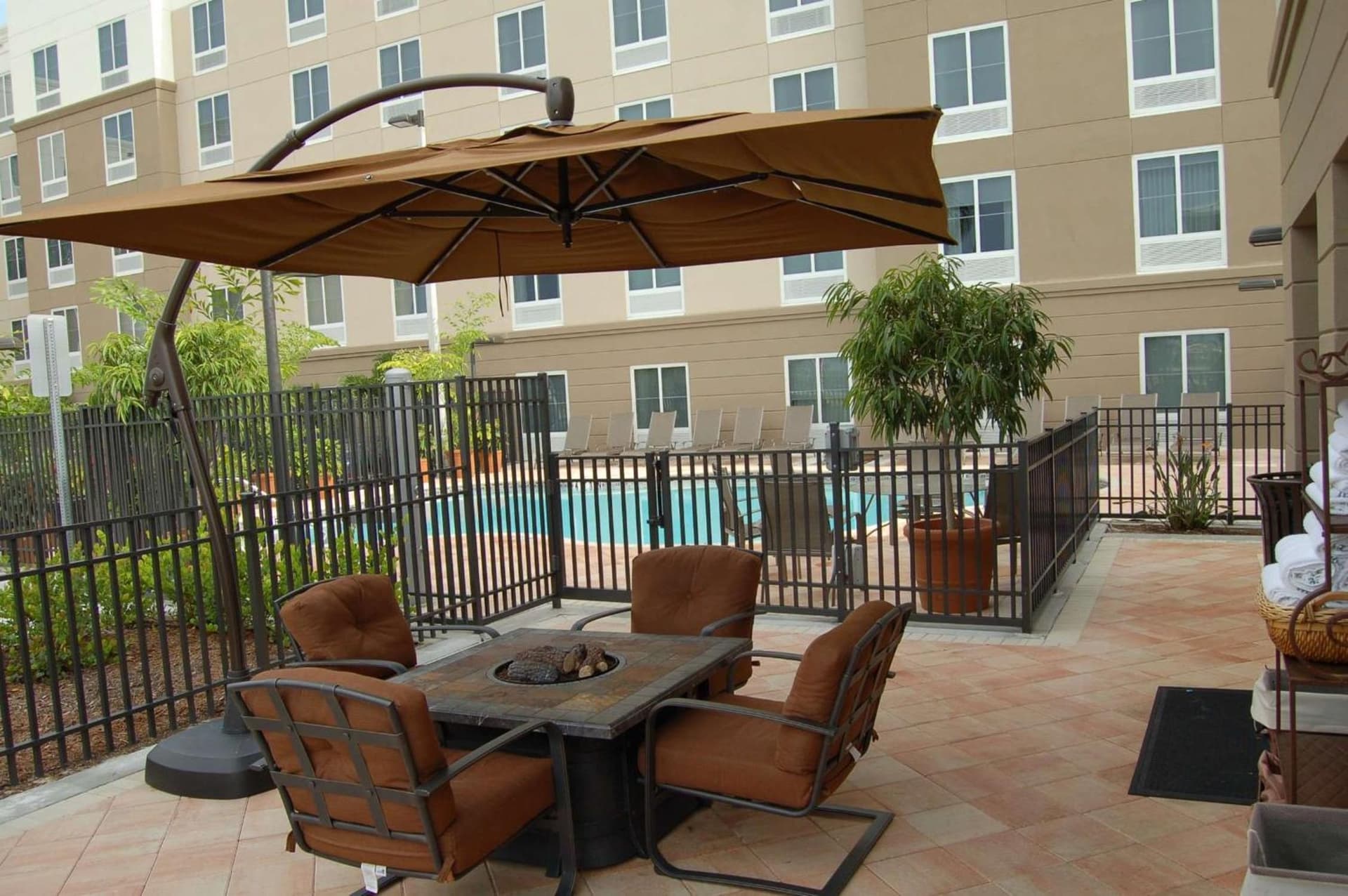 Homewood Suites Fort Myers Airport - FGCU gallery photo in Fort Myers, FL — image 18