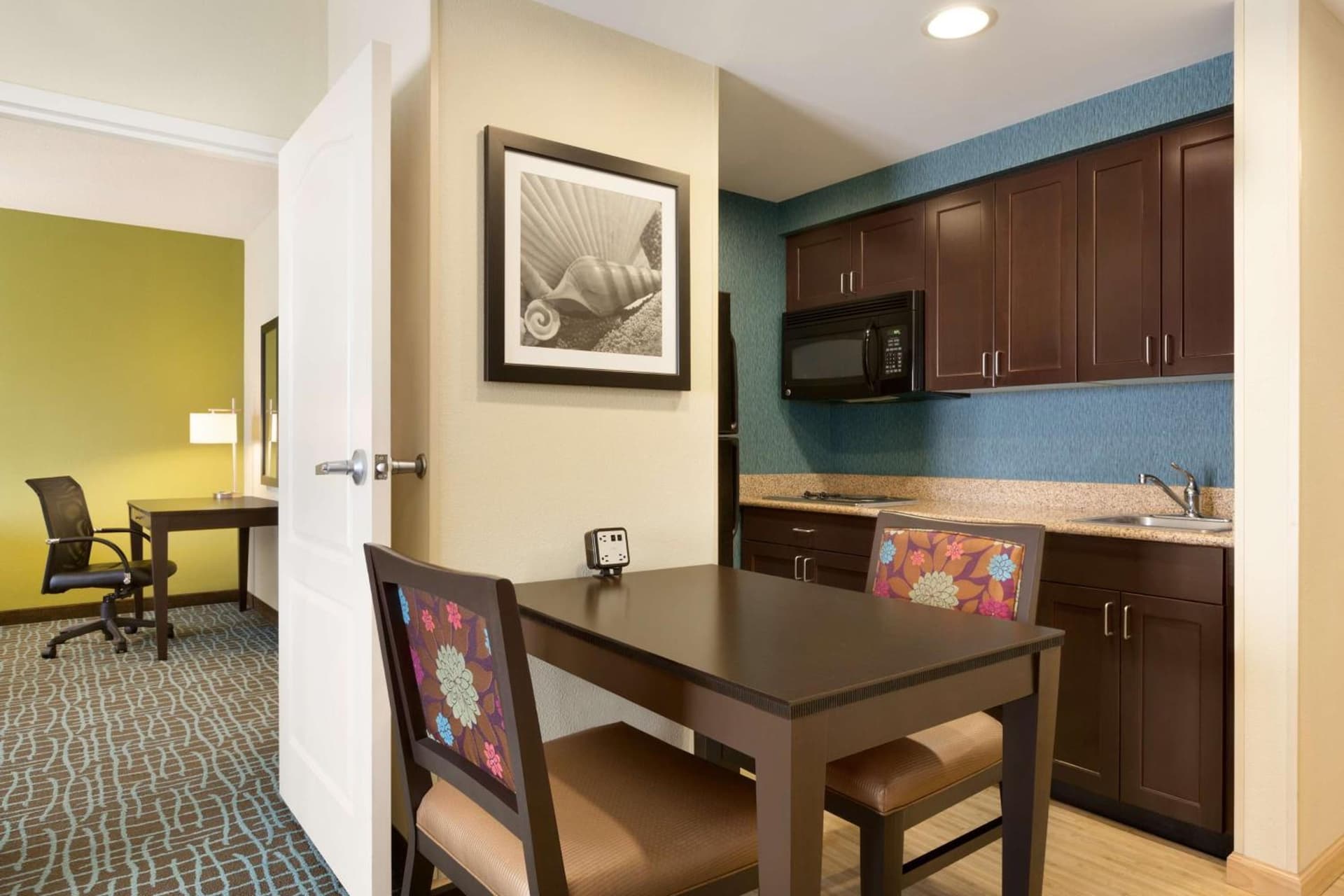 Homewood Suites Fort Myers Airport - FGCU gallery photo in Fort Myers, FL — image 5