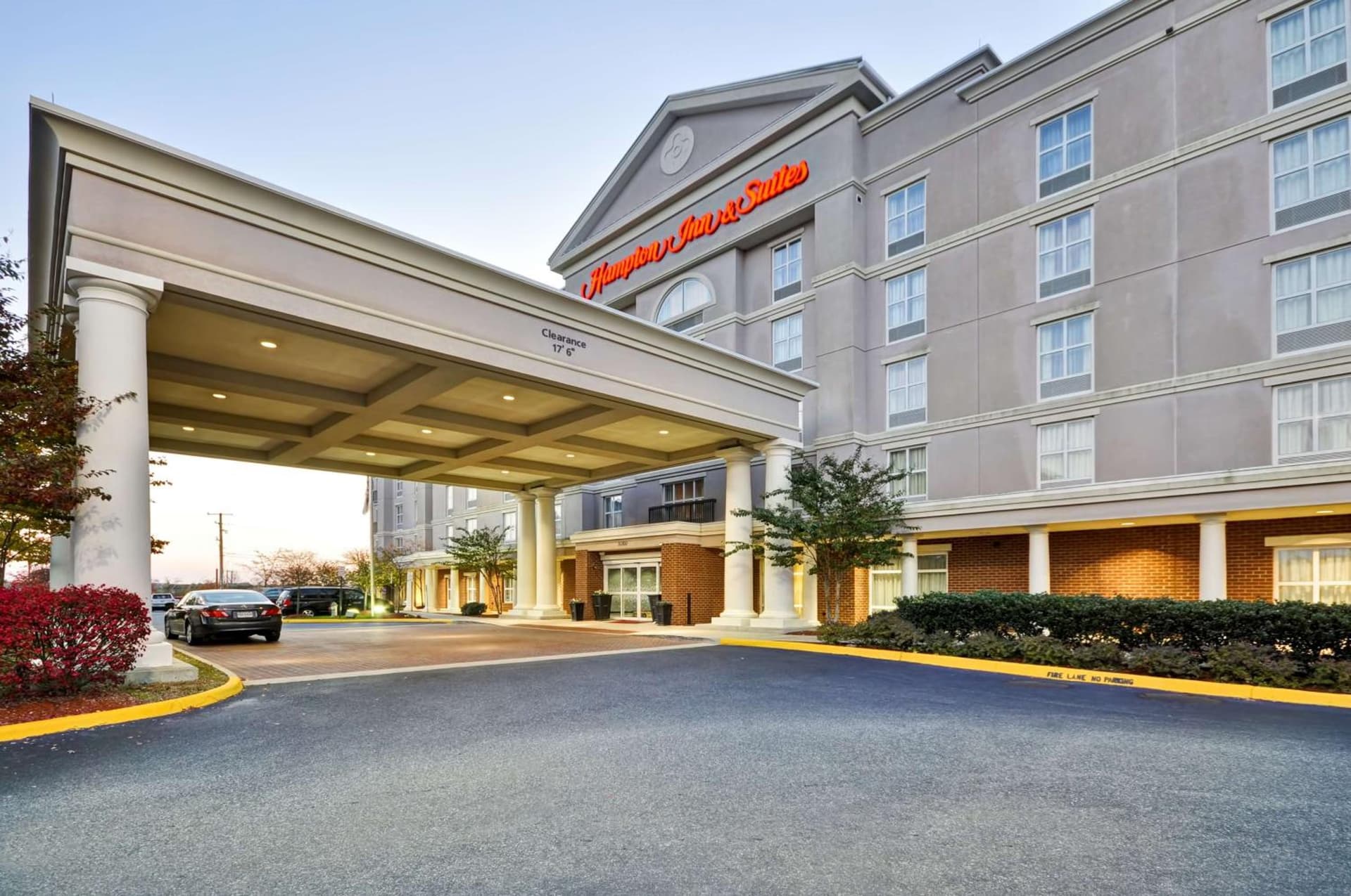 Hampton Inn and Suites Fredericksburg gallery photo in Fredericksburg, VA — image 9