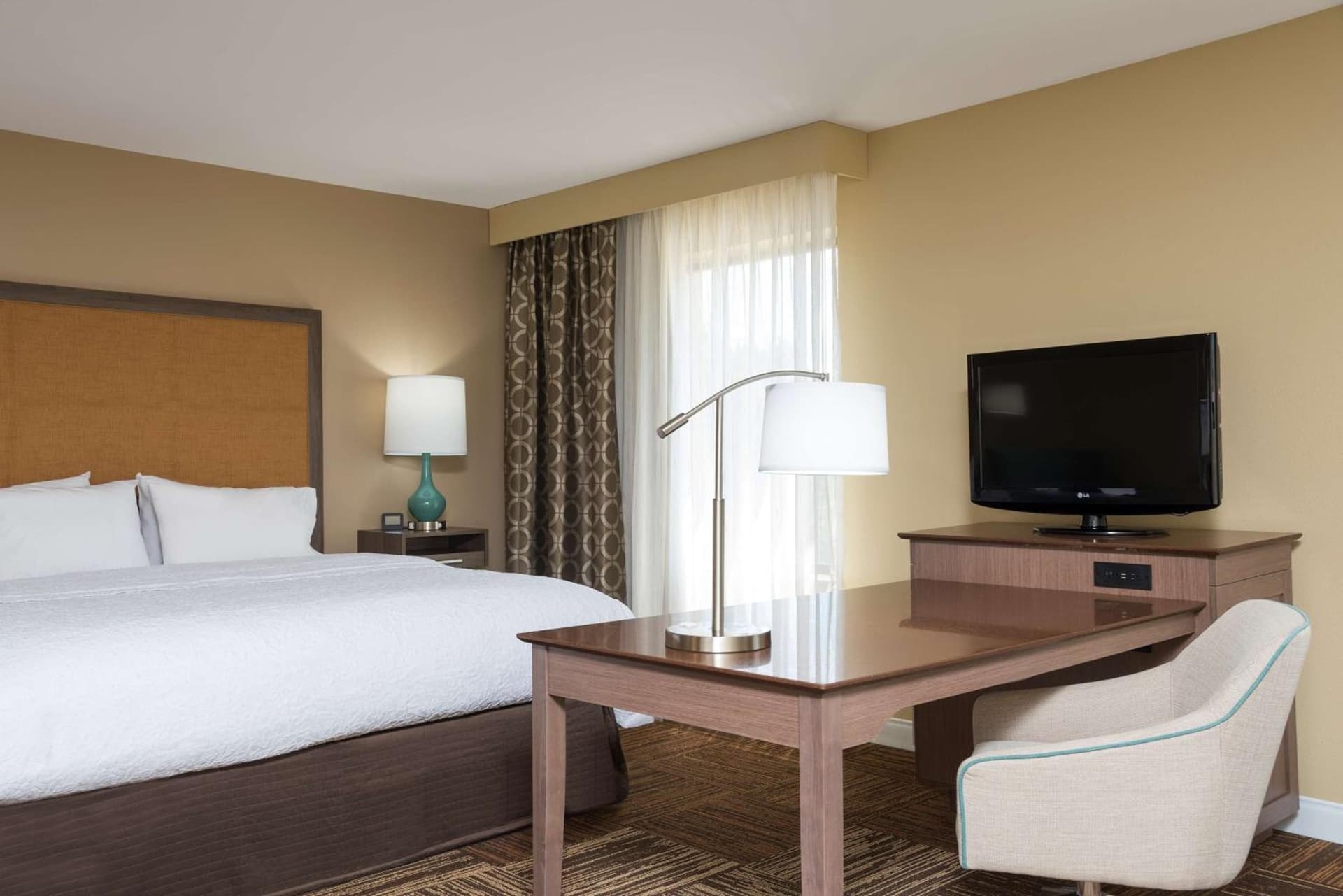 Hampton Inn & Suites Fremont gallery photo in Fremont, OH — image 12
