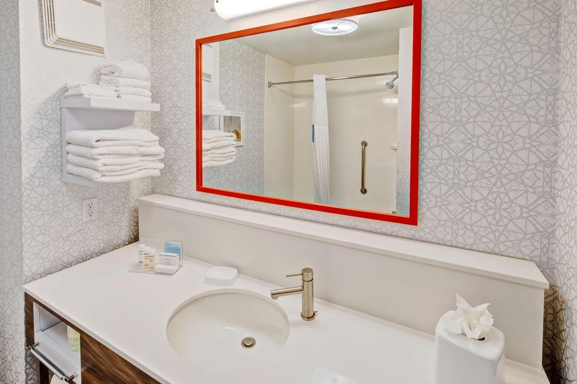 Hampton Inn Van Buren gallery photo in Van Buren, AR — image 13