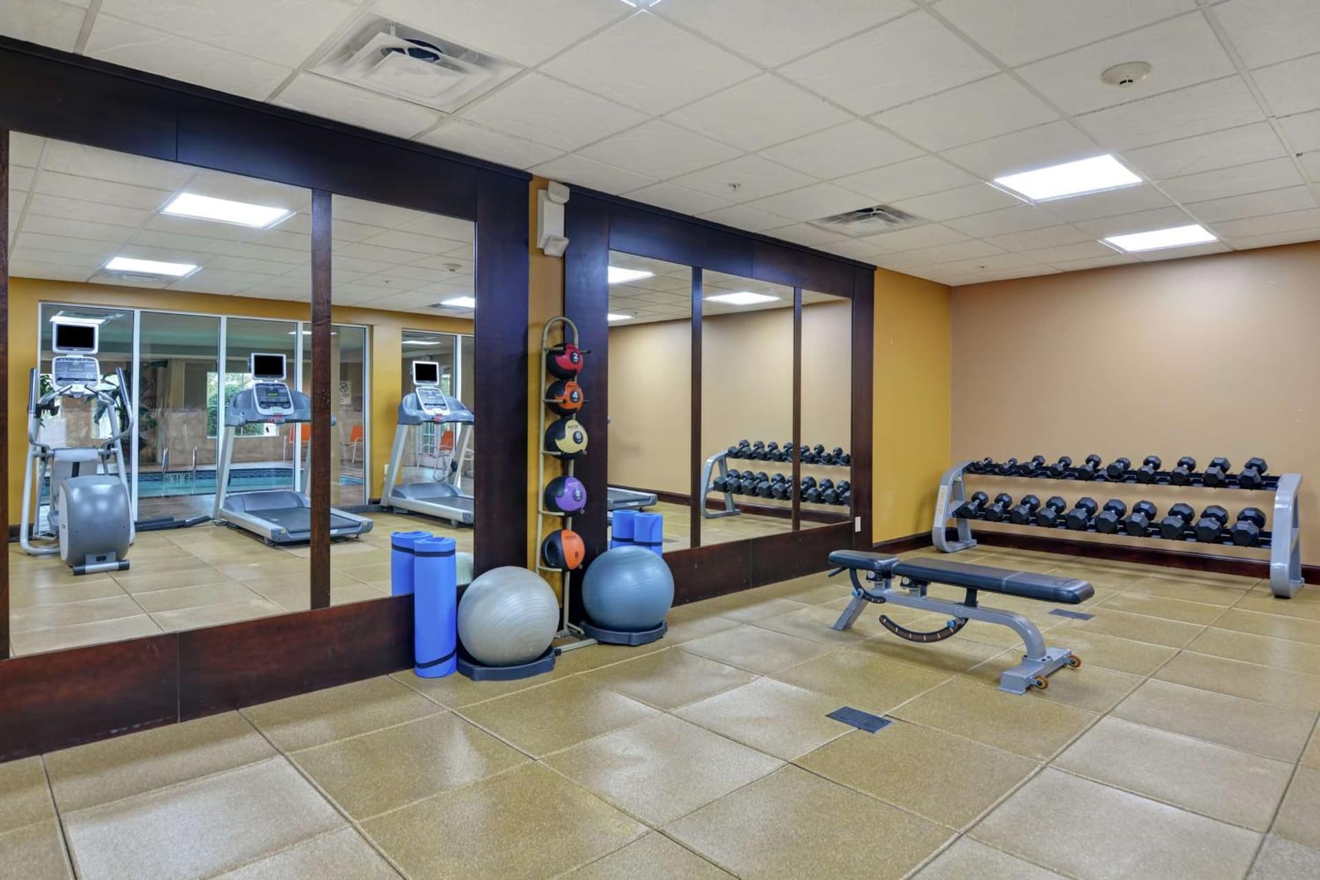 Homewood Suites by Hilton Fayetteville gallery photo in Fayetteville, AR — image 36
