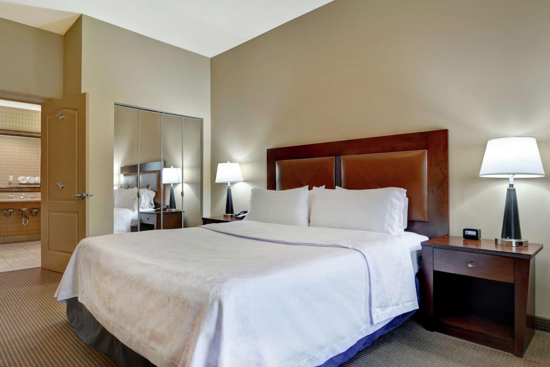 Homewood Suites by Hilton Fayetteville gallery photo in Fayetteville, AR — image 7