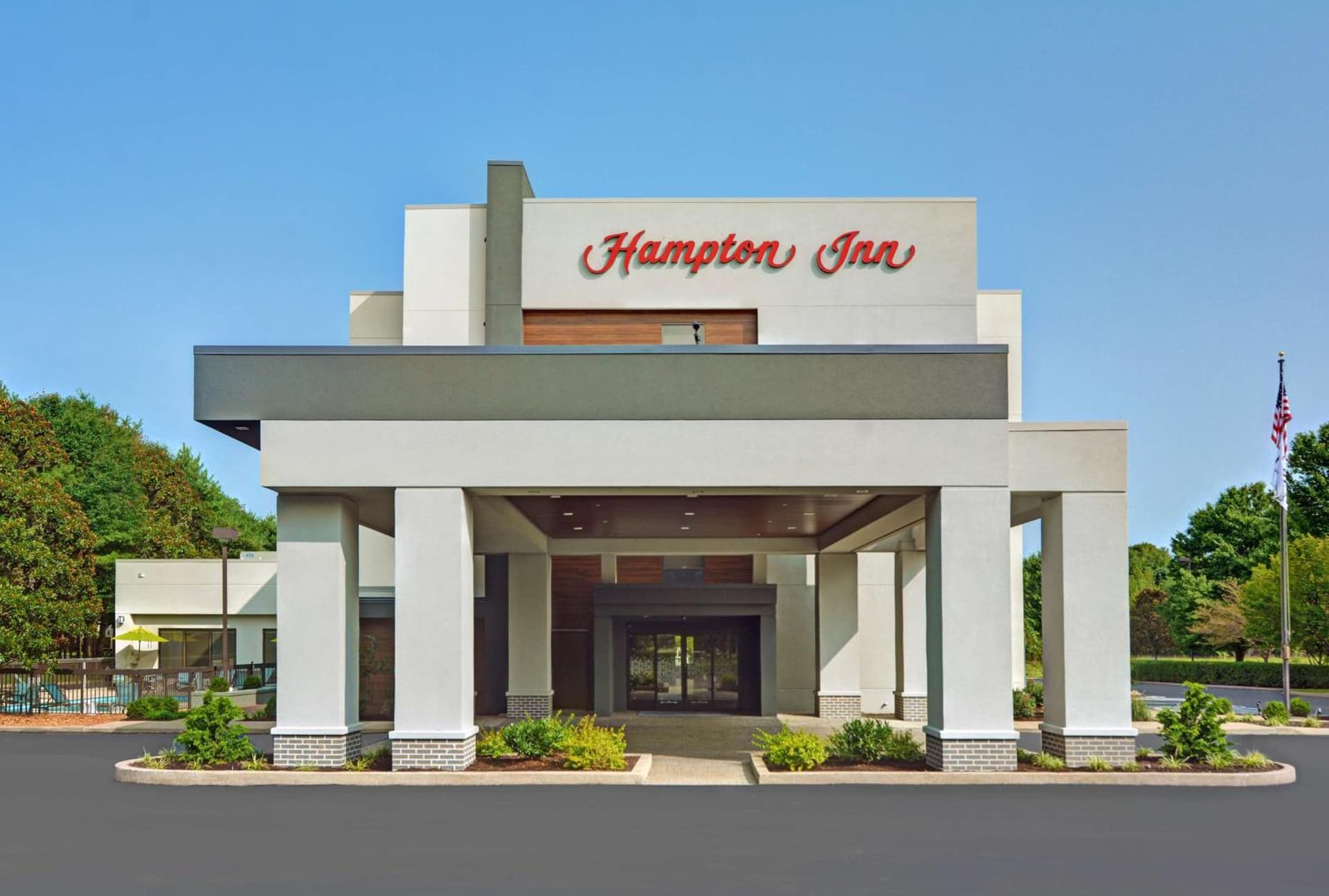 Hampton Inn Gallatin interior in Gallatin, TN — gallery photo 2