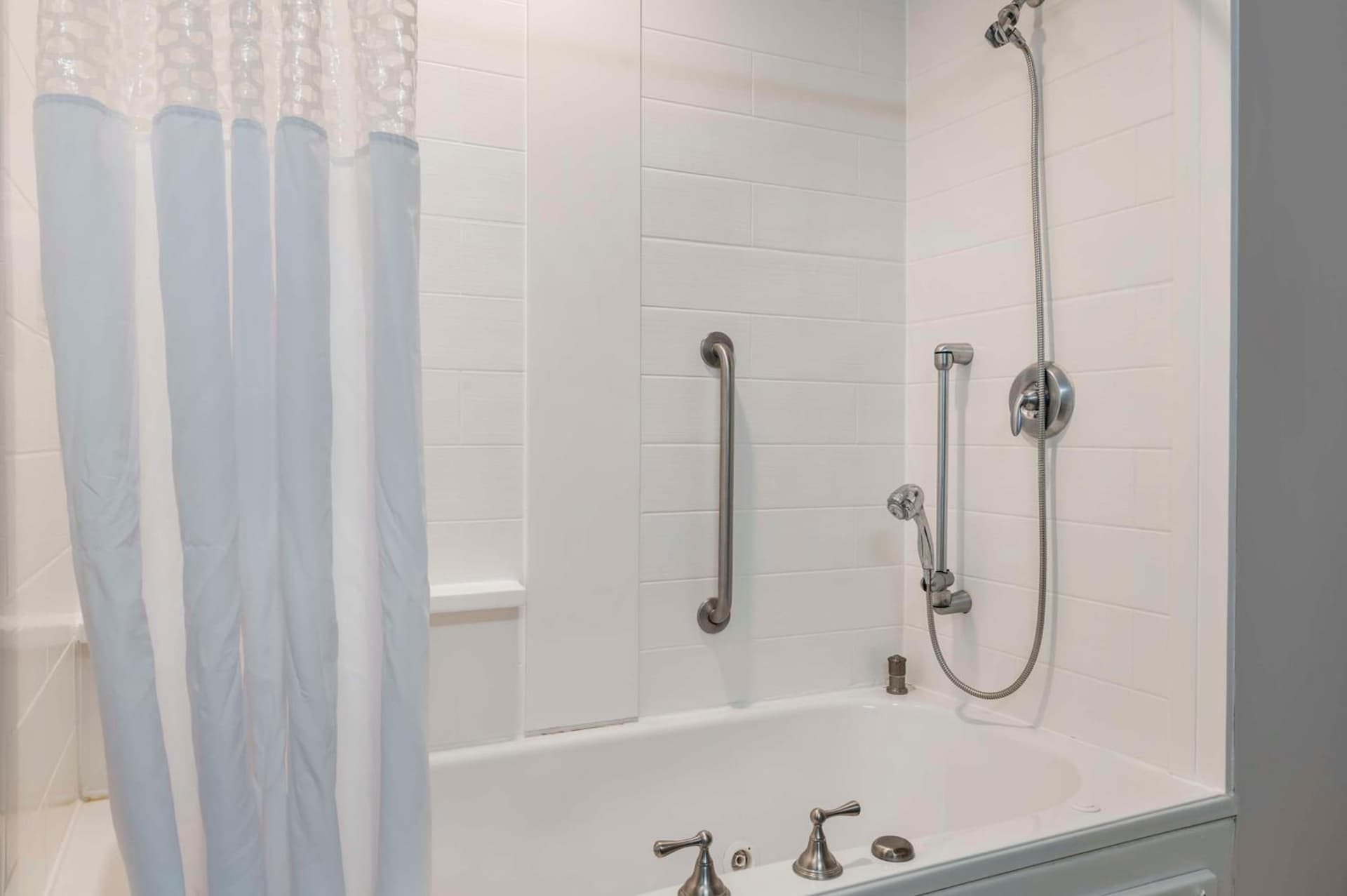 Hampton Inn Greenfield gallery photo in Greenfield, IN — image 41