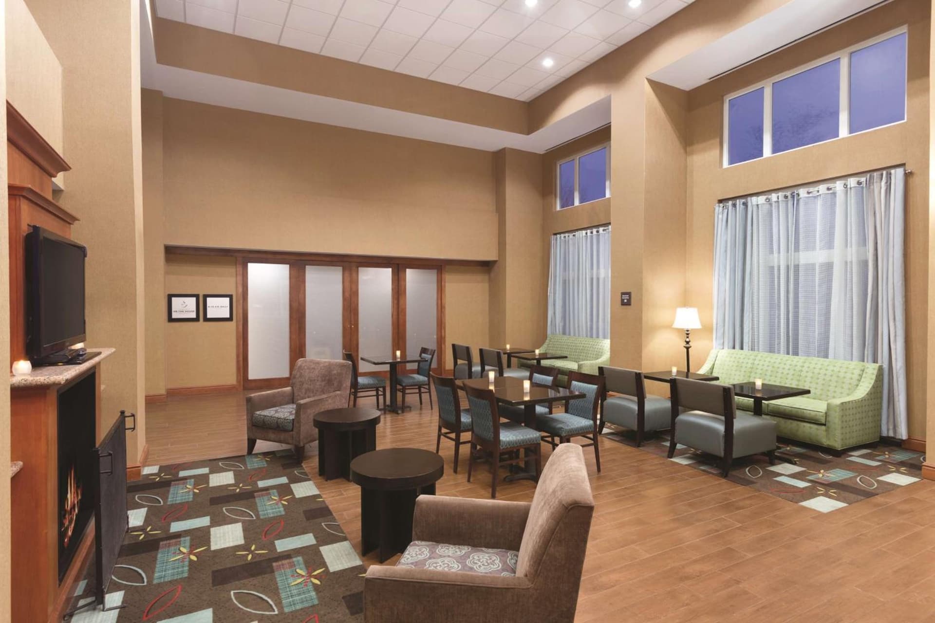 Hampton Inn & Suites Greenfield property views in Greenfield — gallery photo 3