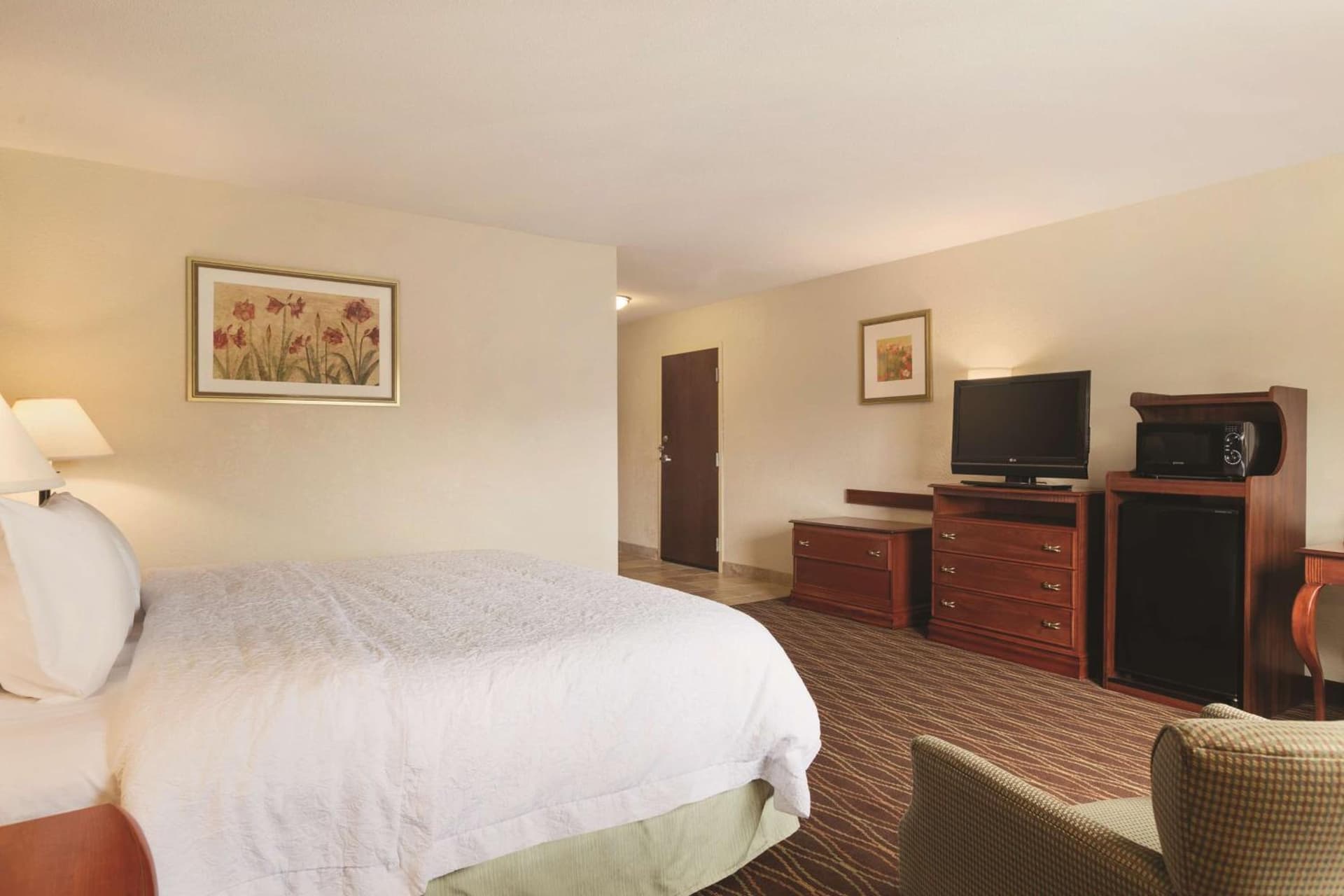Hampton Inn & Suites Greenfield gallery photo in Greenfield — image 36