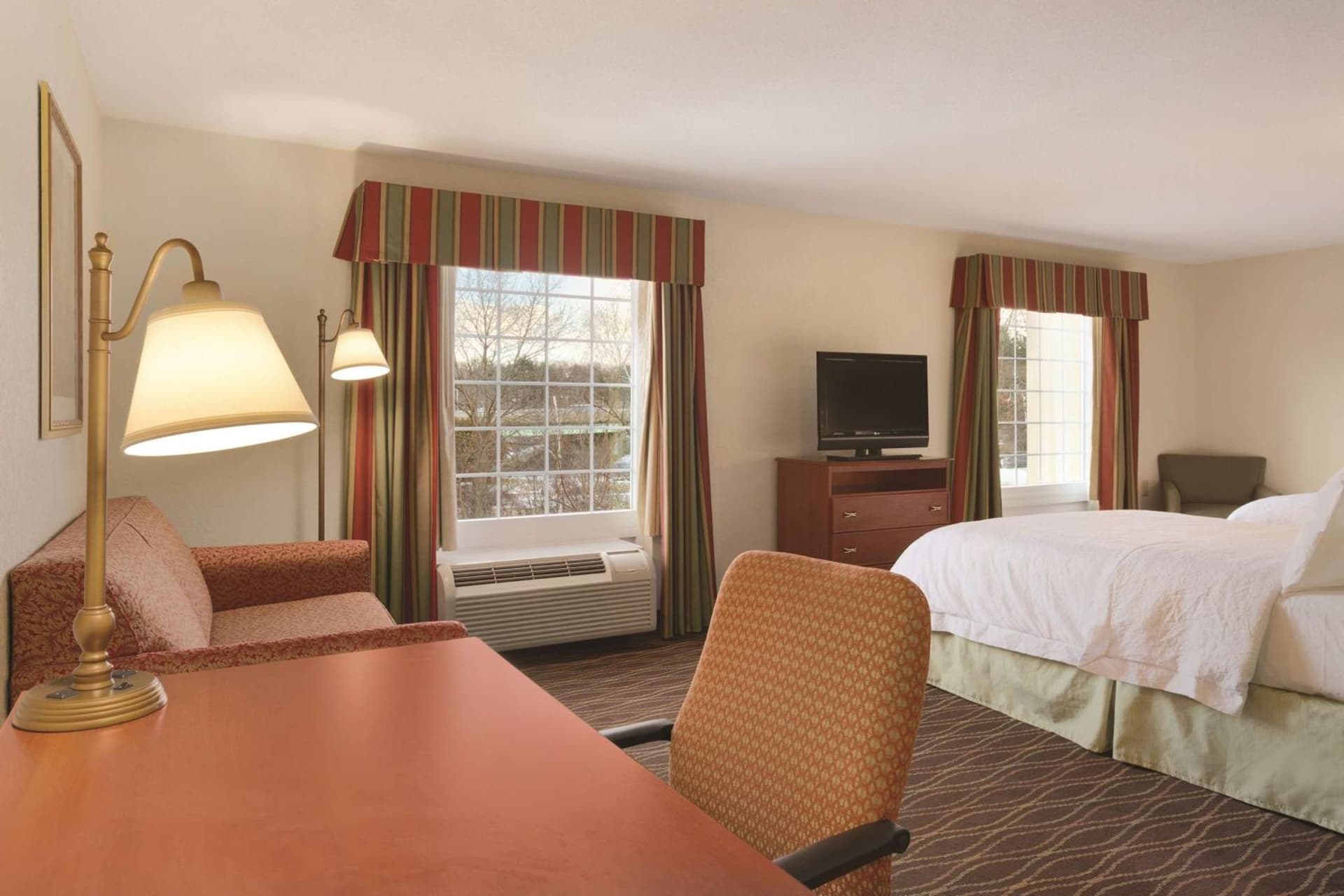 Hampton Inn & Suites Greenfield gallery photo in Greenfield — image 26