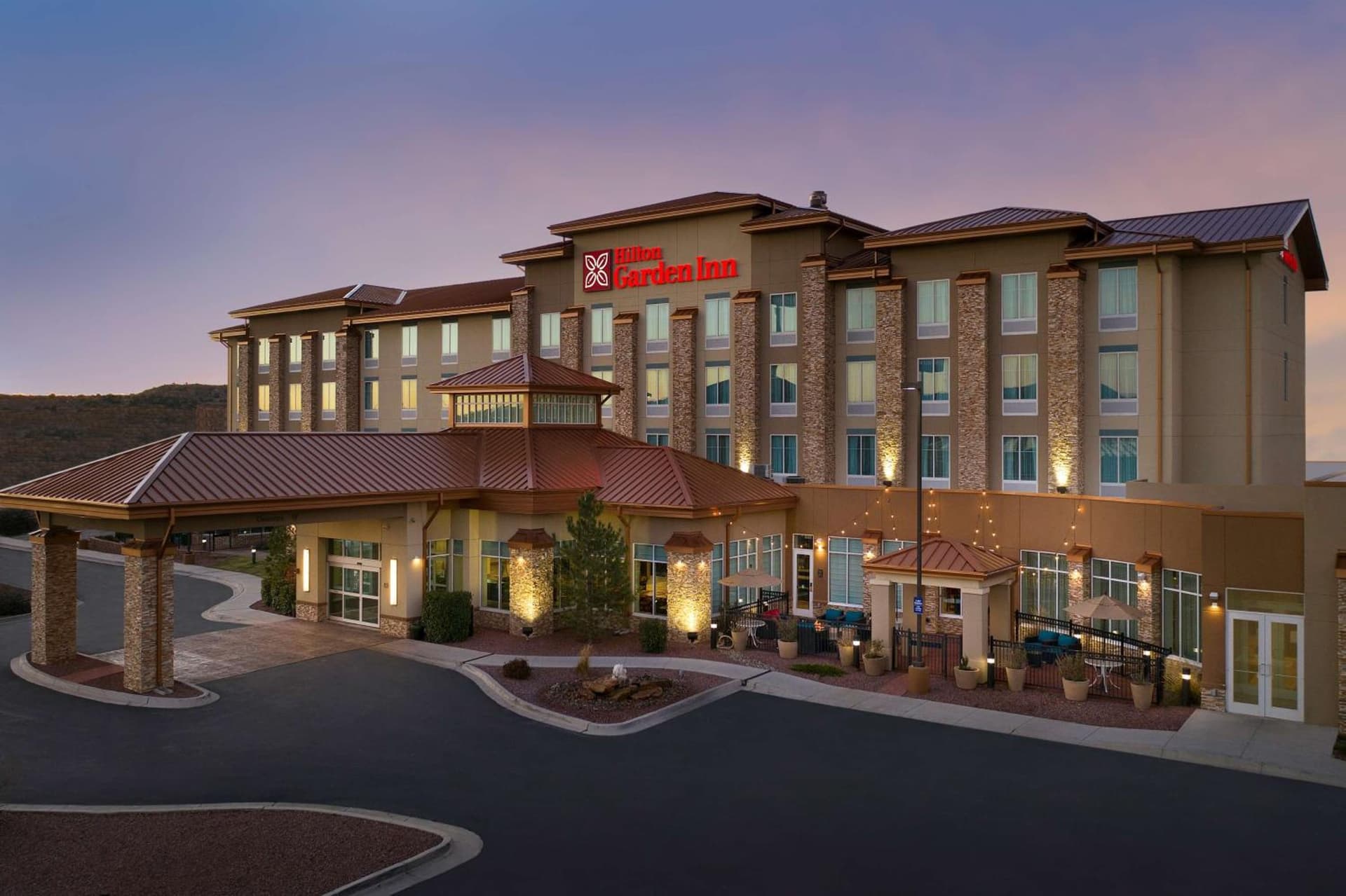 Hilton Garden Inn Gallup interior in Gallup, NM — gallery photo 2