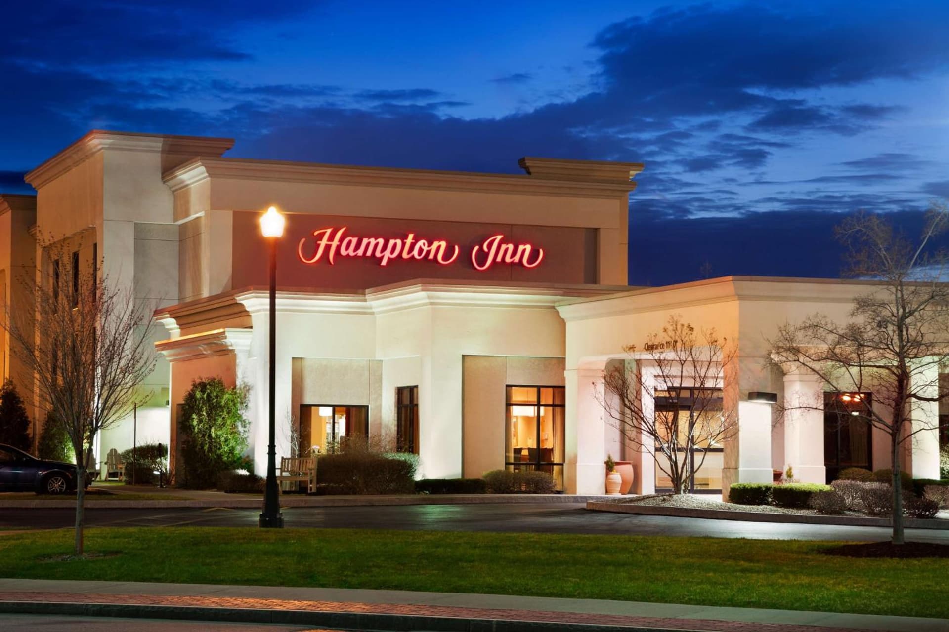 Hampton Inn Geneva interior in Geneva, NY — gallery photo 2