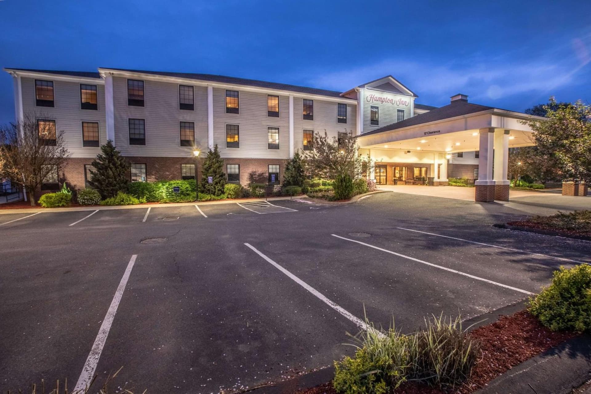 Hampton Inn Hadley-Amherst Area property views in Hadley — gallery photo 3