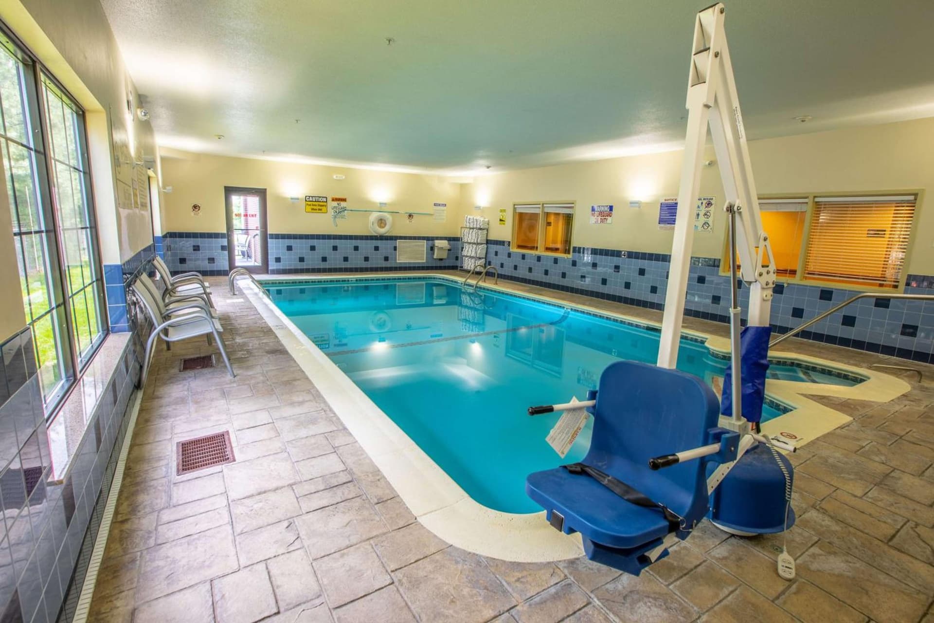 Hampton Inn Hadley-Amherst Area gallery photo in Hadley — image 10