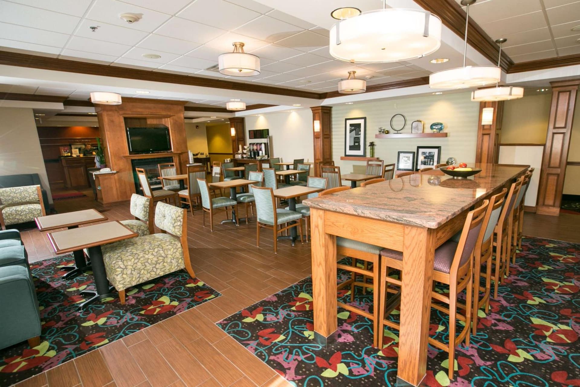 Hampton Inn Hadley-Amherst Area gallery photo in Hadley — image 33