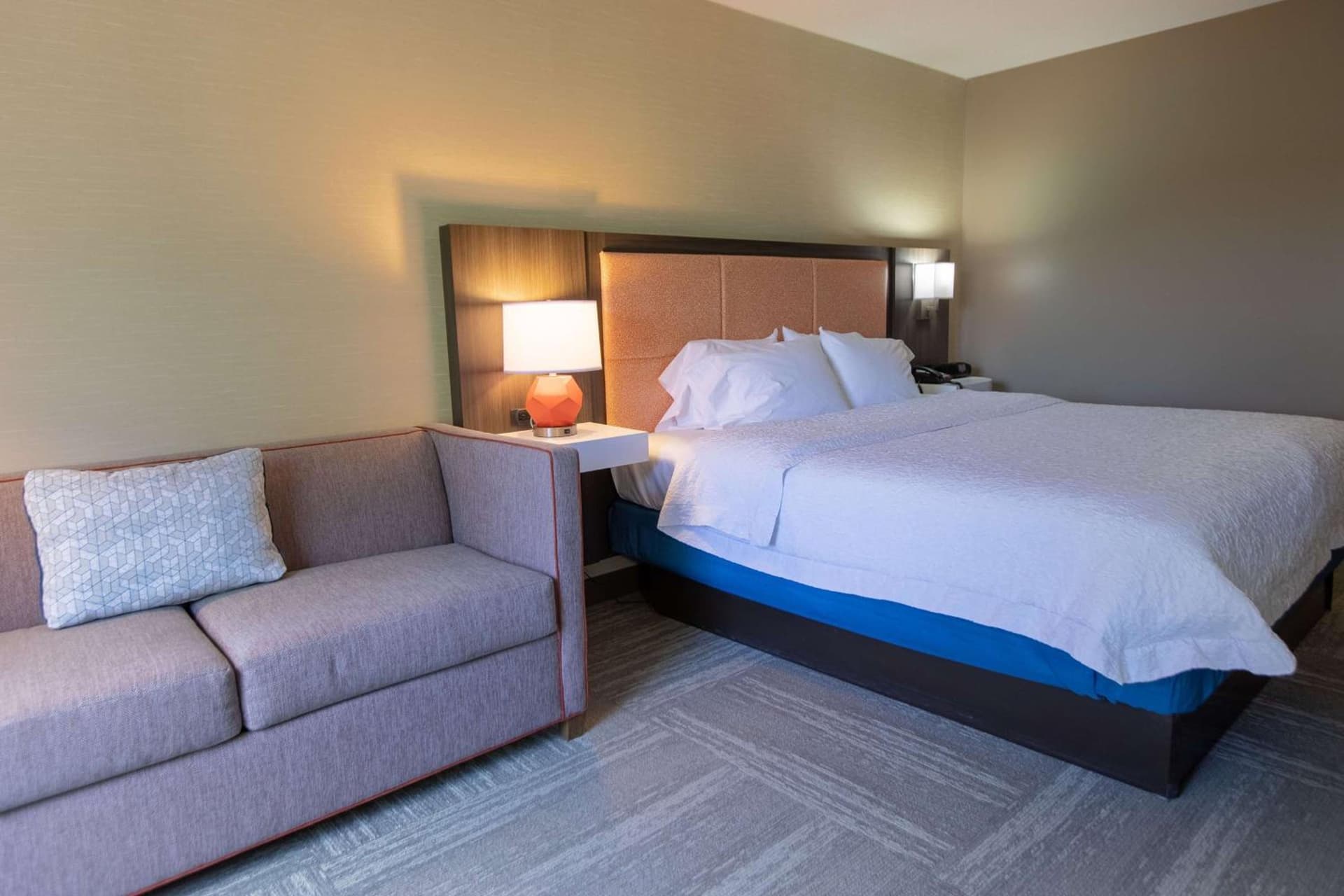 Hampton Inn Hadley-Amherst Area gallery photo in Hadley — image 28
