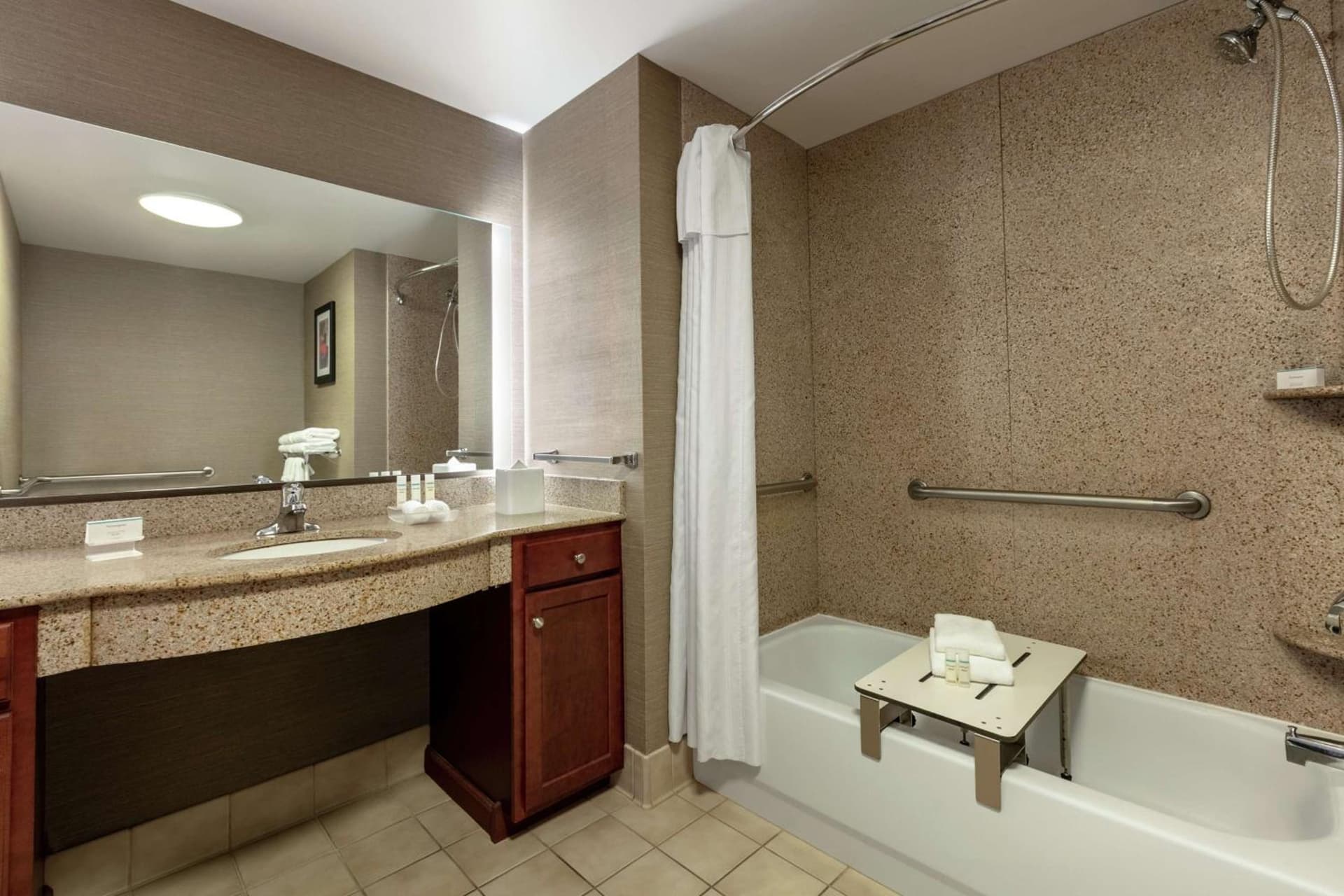 Homewood Suites by Hilton Harrisburg East-Hershey Area gallery photo in Harrisburg, PA — image 11