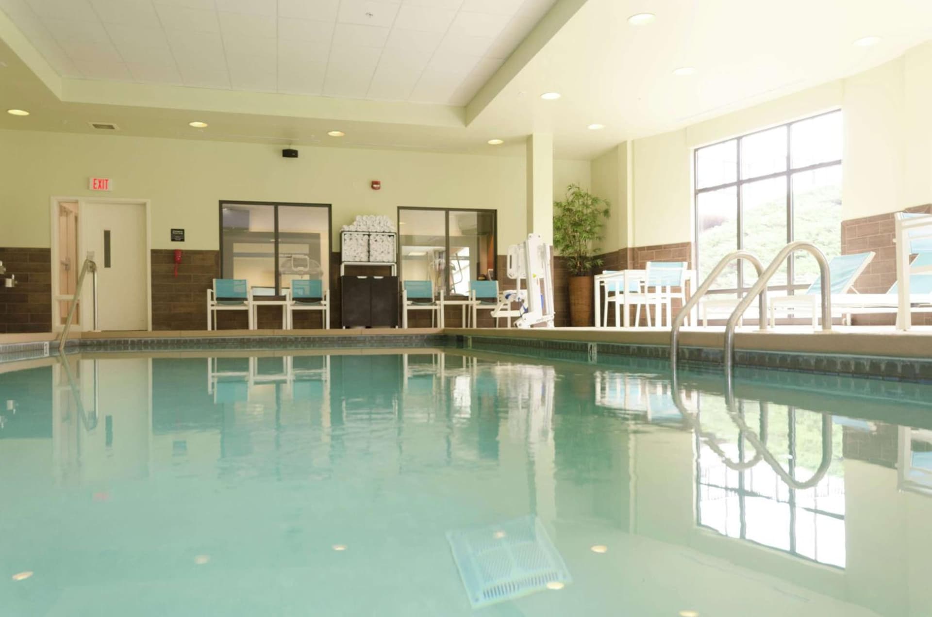 Hampton Inn Hickory gallery photo in Hickory, NC — image 7