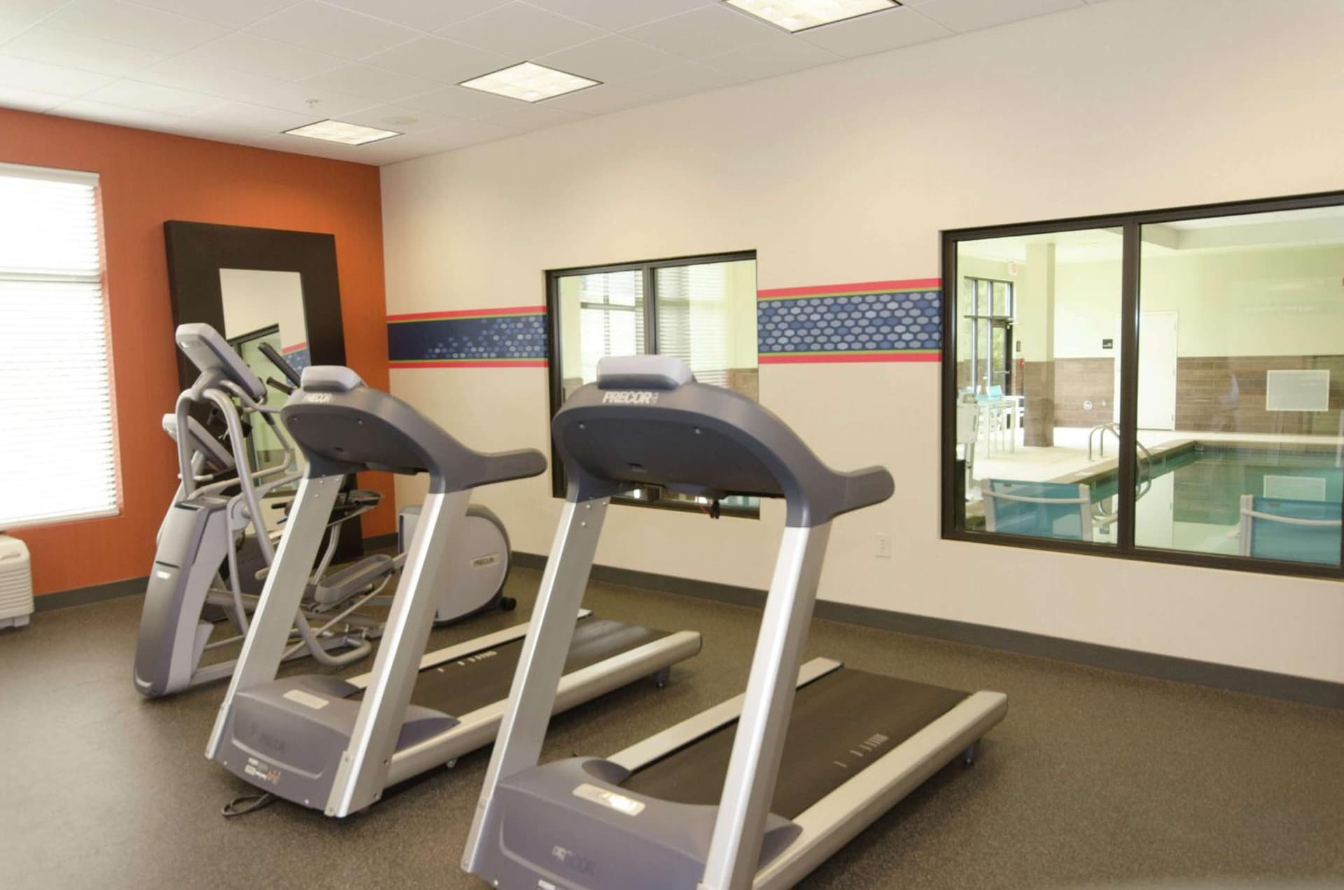 Hampton Inn Hickory gallery photo in Hickory, NC — image 46