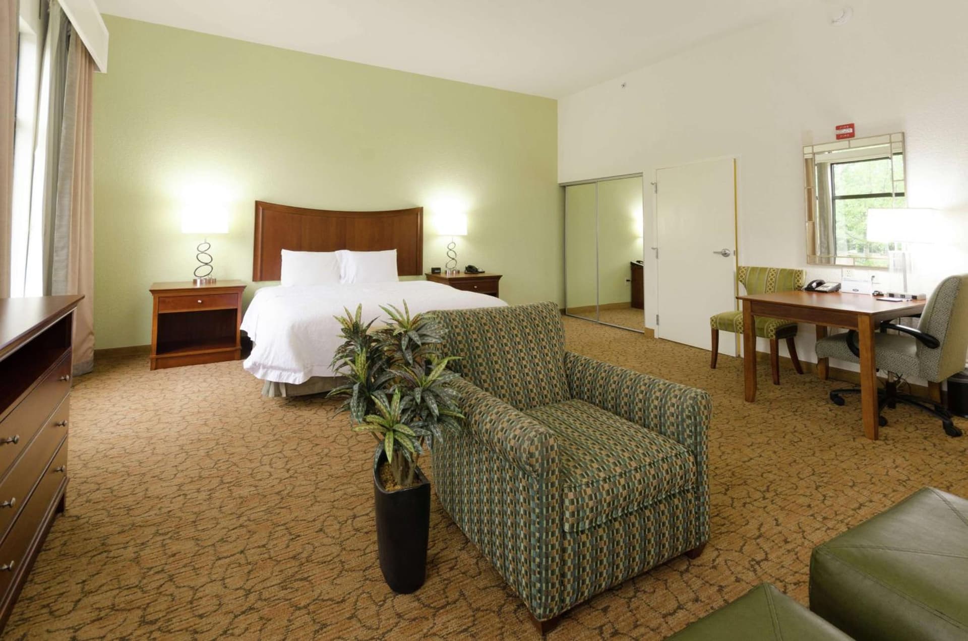 Hampton Inn Hickory gallery photo in Hickory, NC — image 18