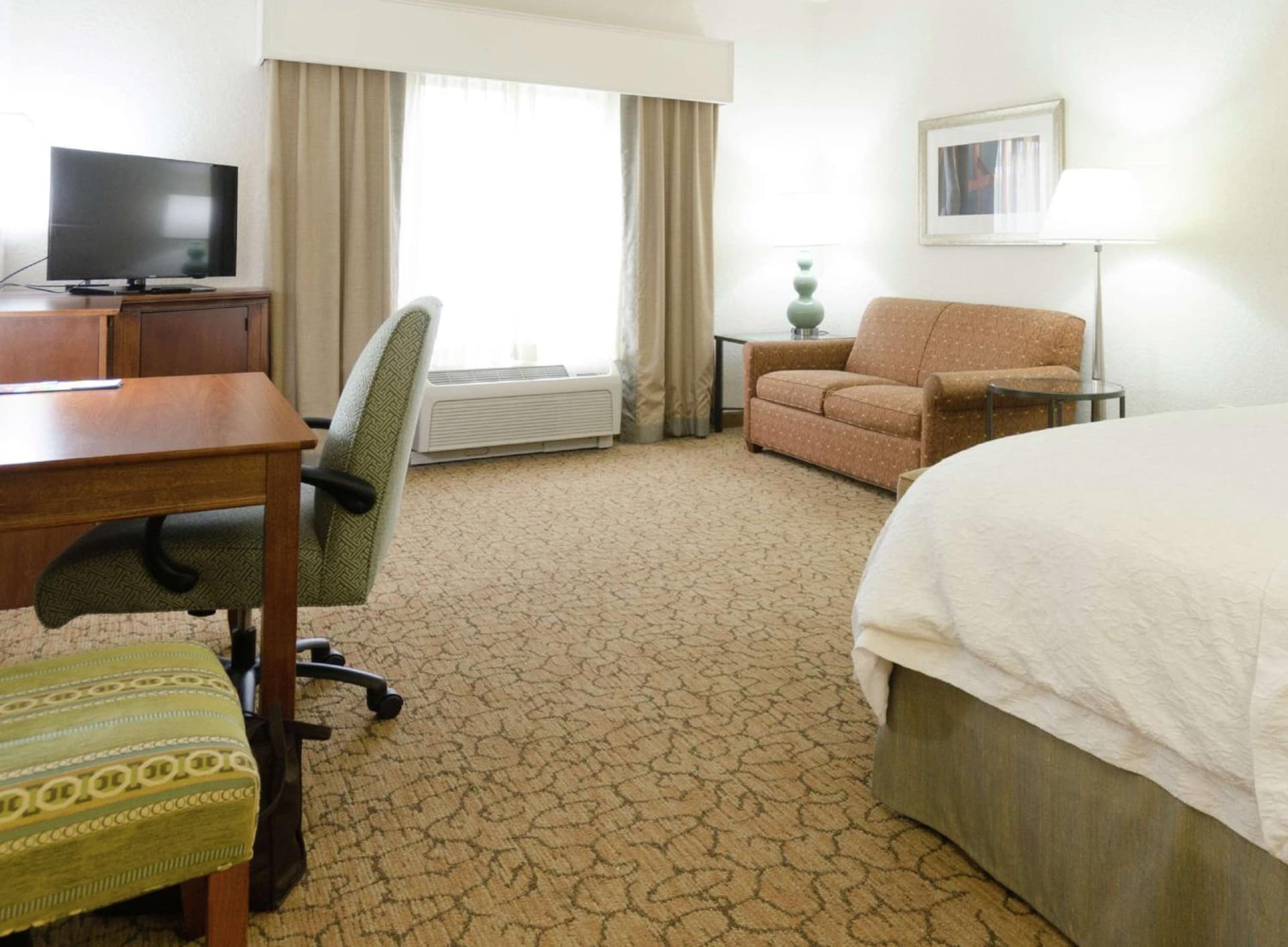 Hampton Inn Hickory gallery photo in Hickory, NC — image 40