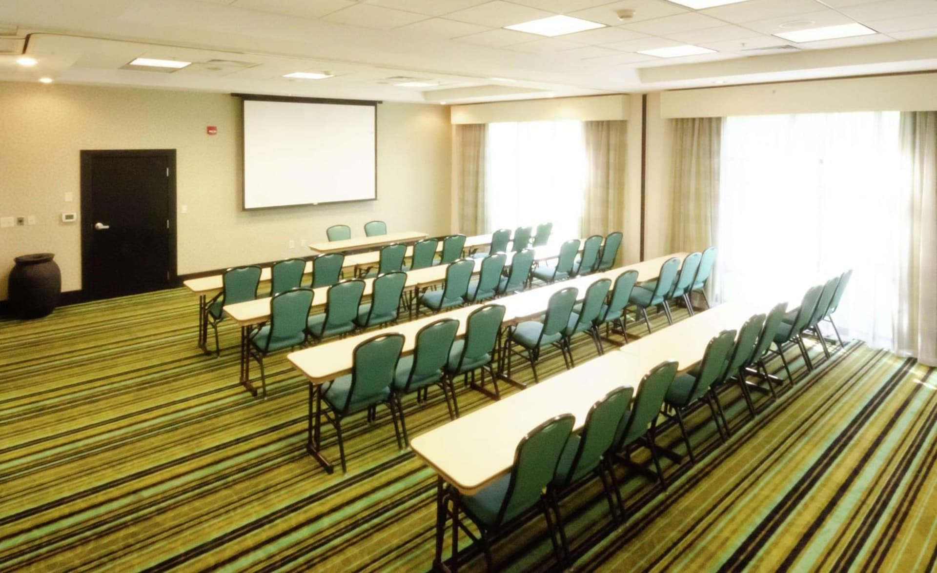 Hampton Inn Hickory gallery photo in Hickory, NC — image 20