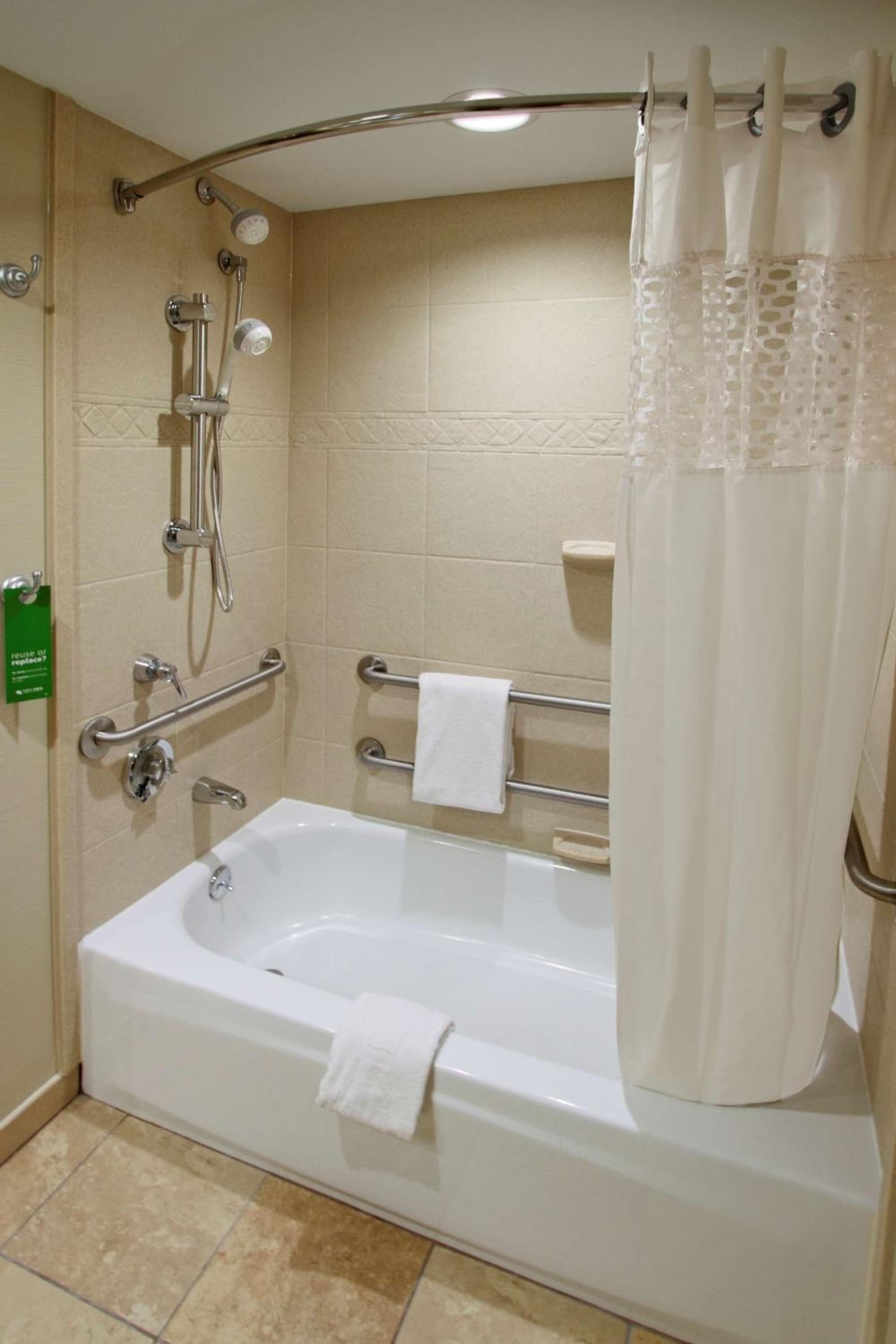 Hampton Inn Hagerstown gallery photo in Hagerstown, MD — image 14