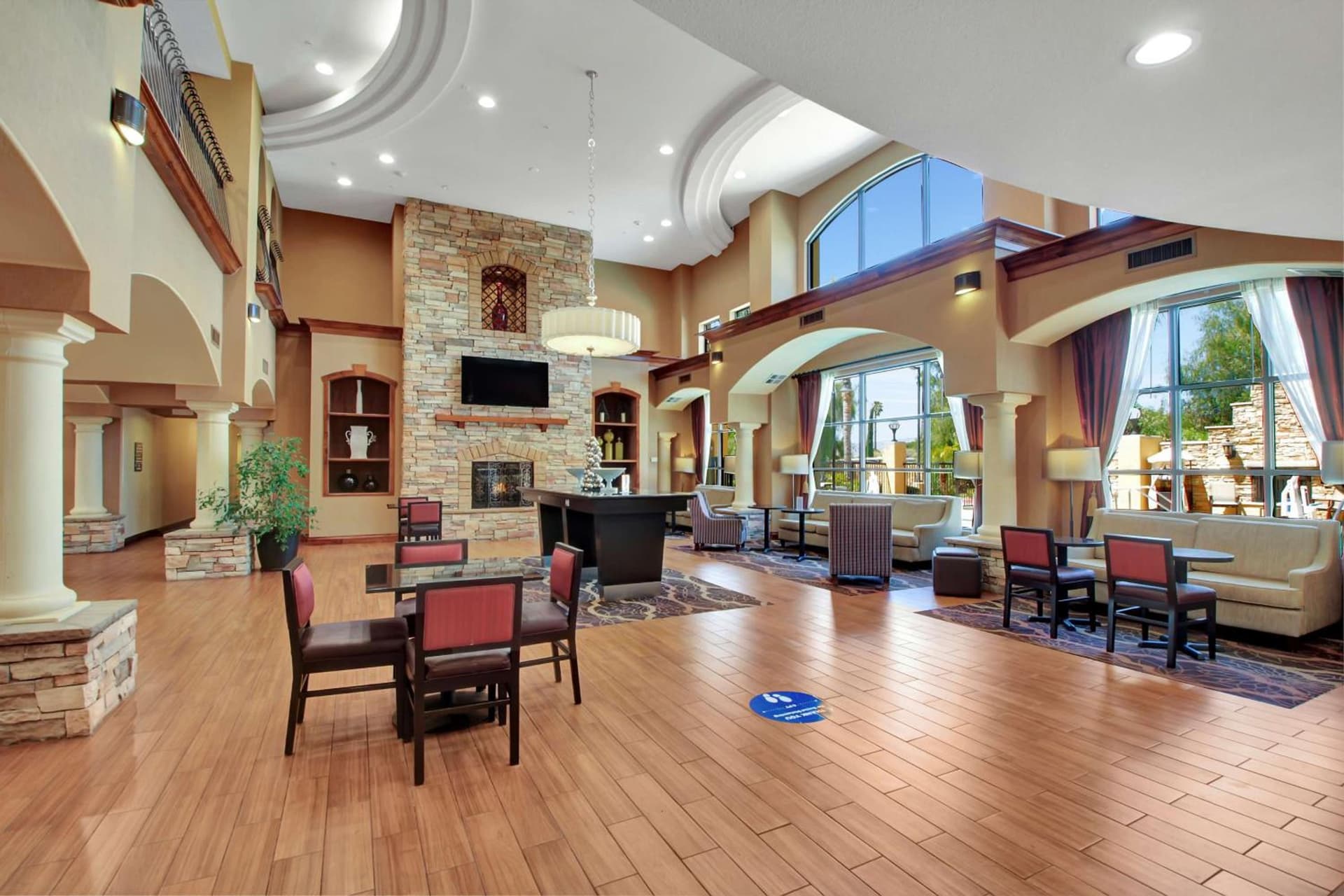 Hampton Inn & Suites by Hilton Hemet Menifee Murrieta property views in Hemet, CA — gallery photo 3