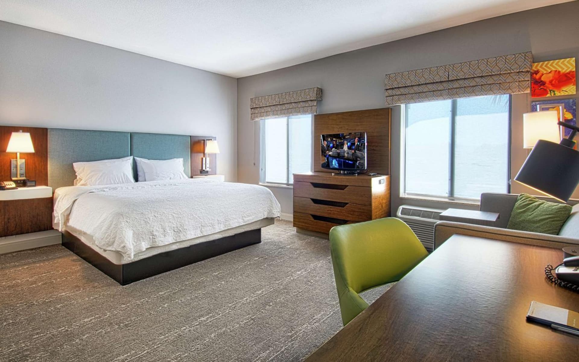Hampton Inn & Suites by Hilton Hemet Menifee Murrieta gallery photo in Hemet, CA — image 6