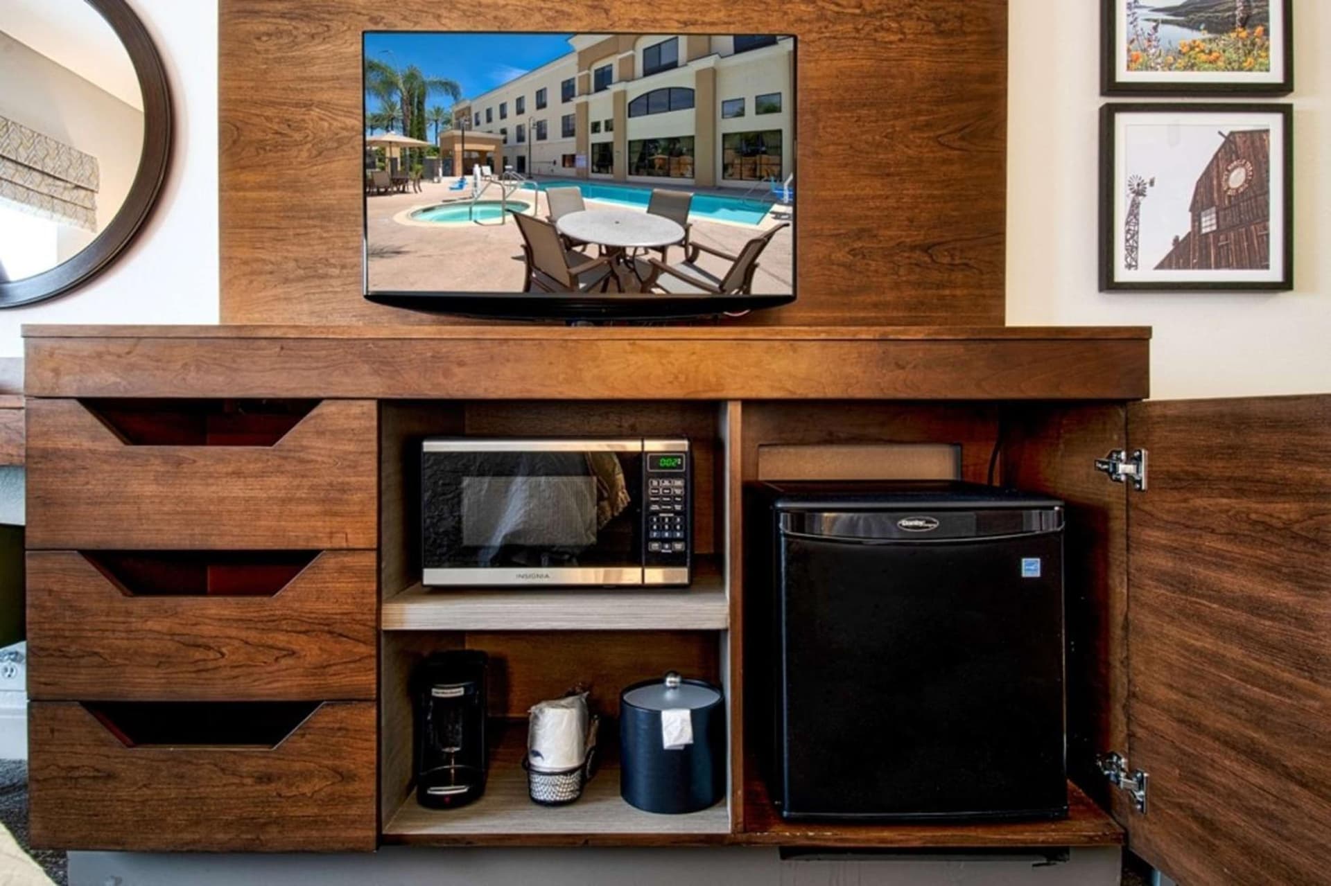 Hampton Inn & Suites by Hilton Hemet Menifee Murrieta gallery photo in Hemet, CA — image 10